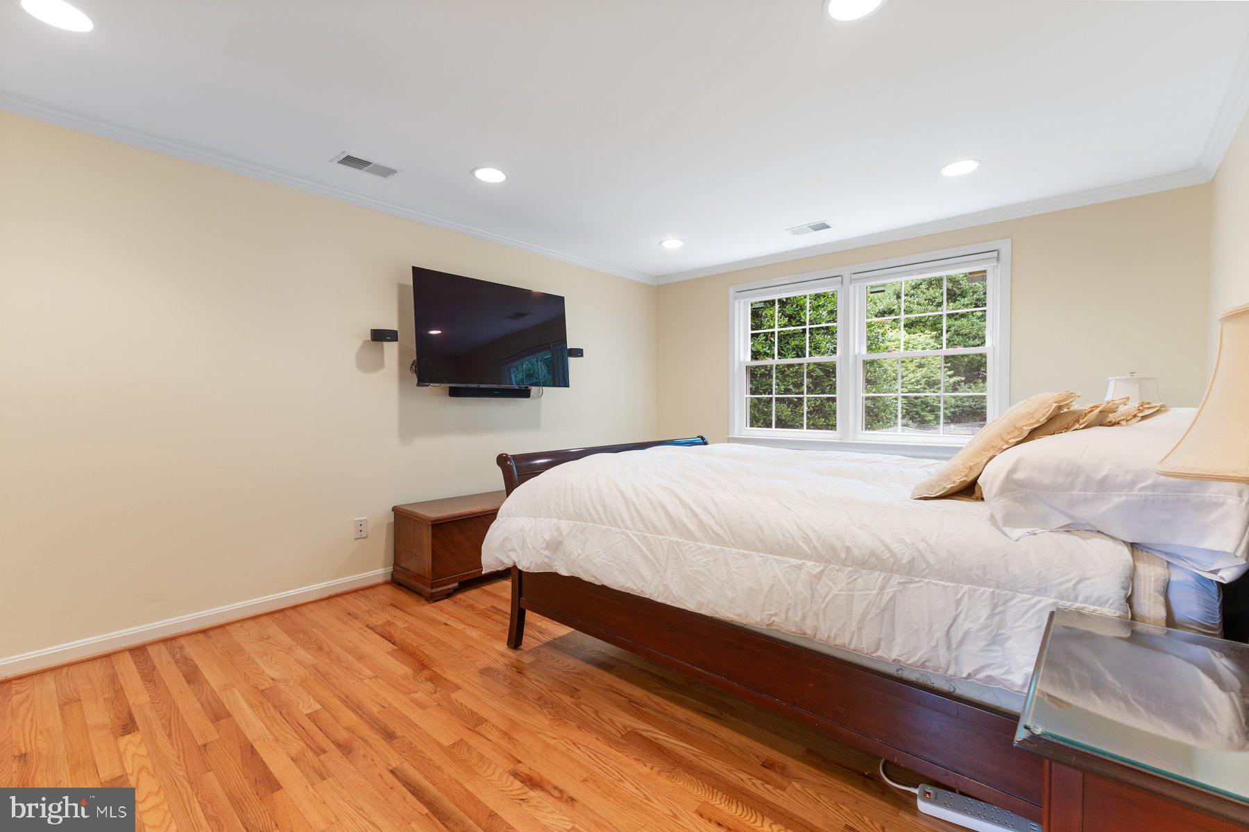 FALLSMEAD - Residential