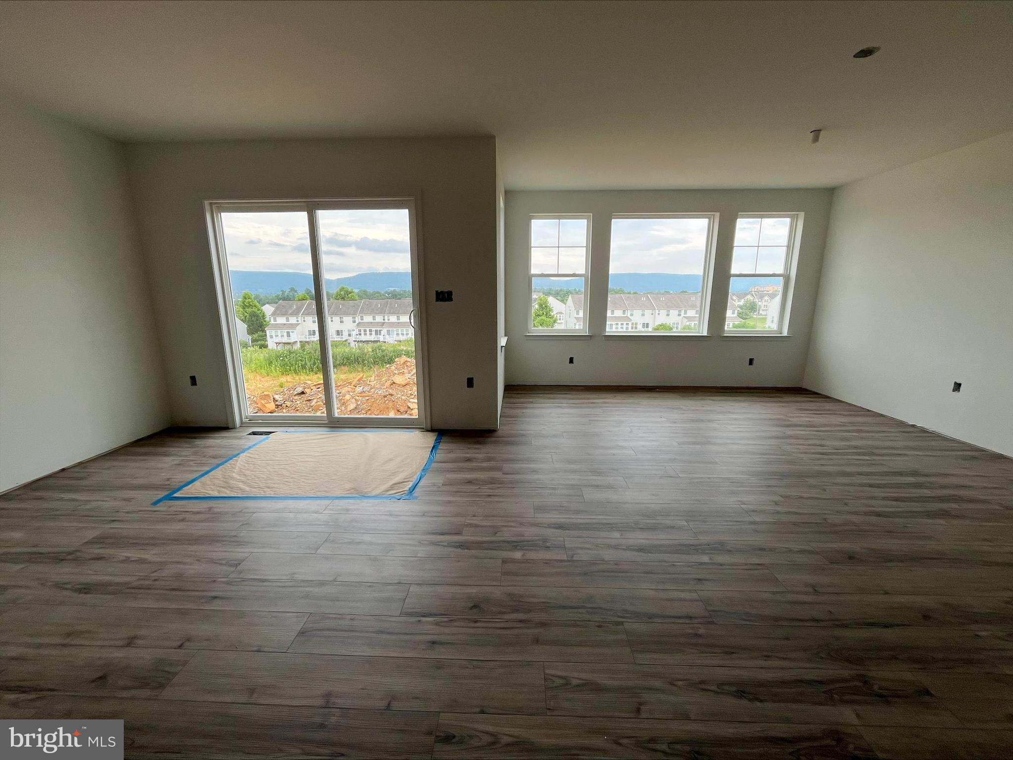 LOGAN GREENE - Residential