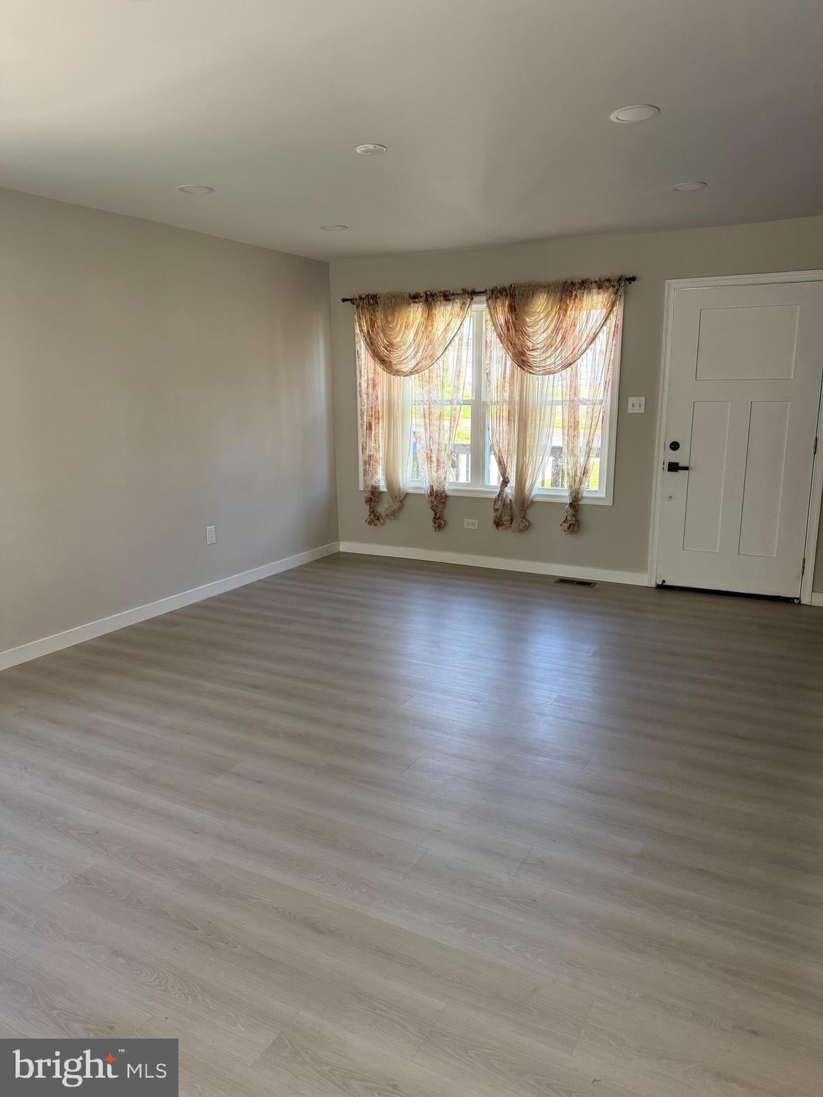 13914 MATHEWS DRIVE