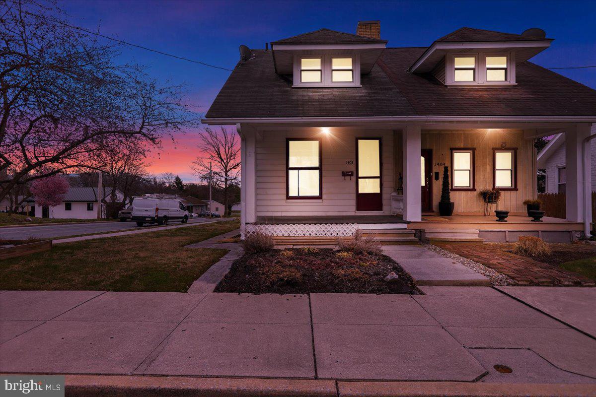 1402 ELM STREET