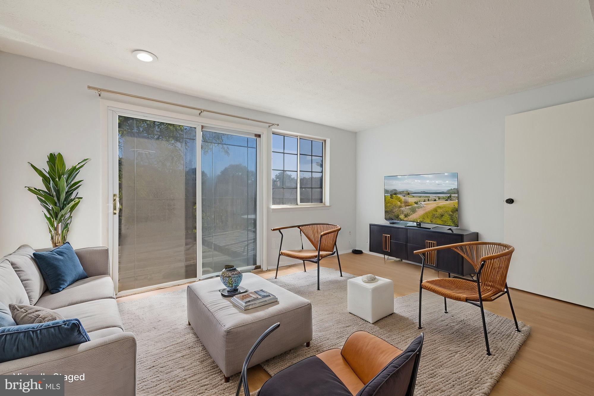 GUNNERS LAKE VILLAGE - Residential