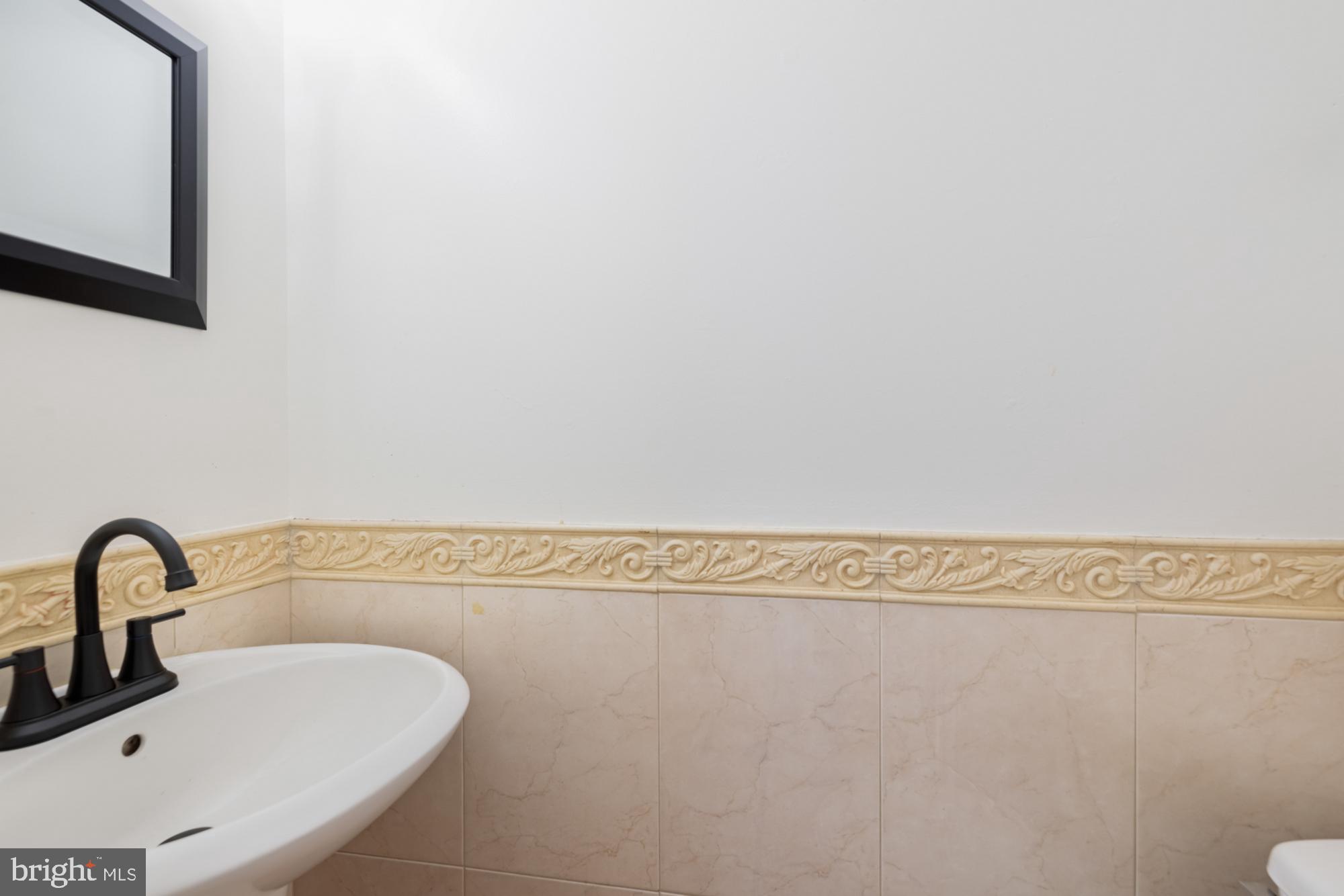 GUNNERS LAKE VILLAGE - Residential