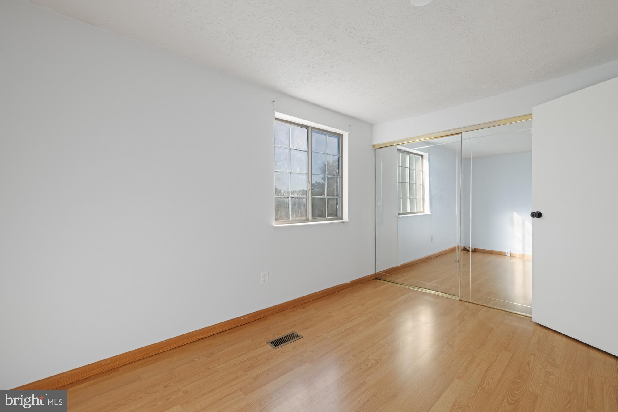 GUNNERS LAKE VILLAGE - Residential