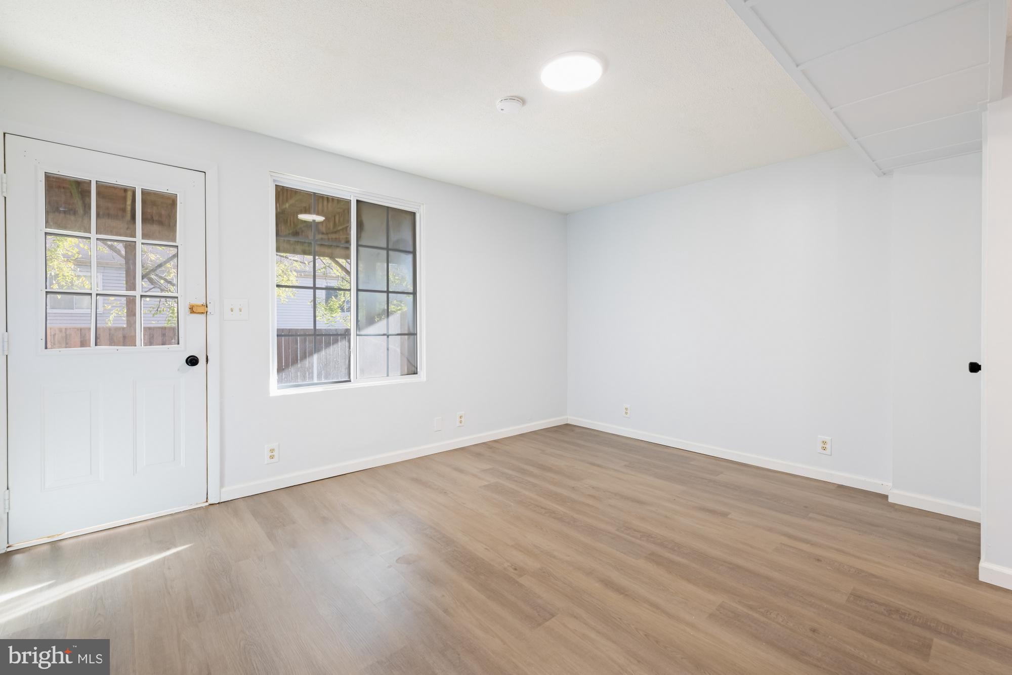 GUNNERS LAKE VILLAGE - Residential