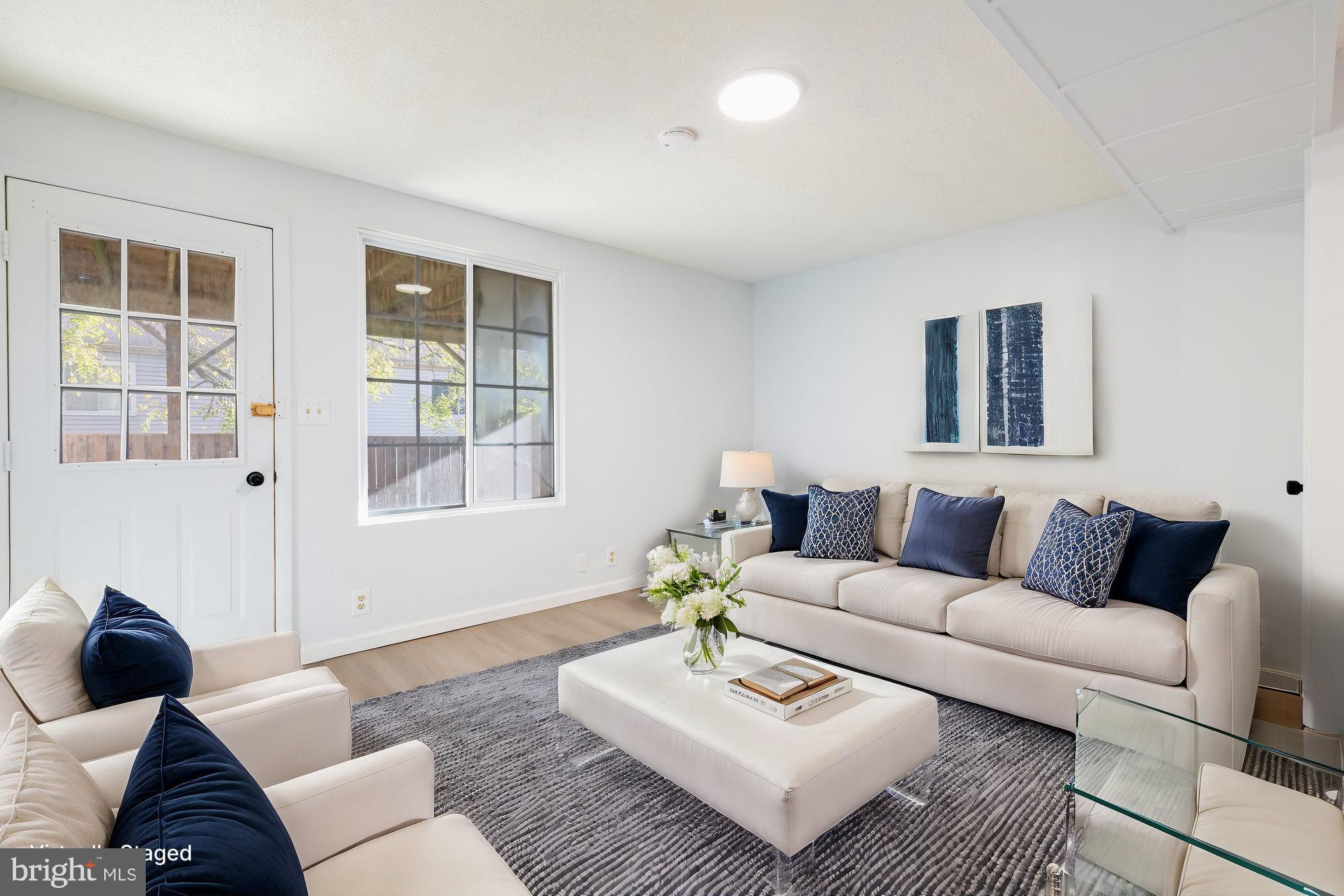 GUNNERS LAKE VILLAGE - Residential