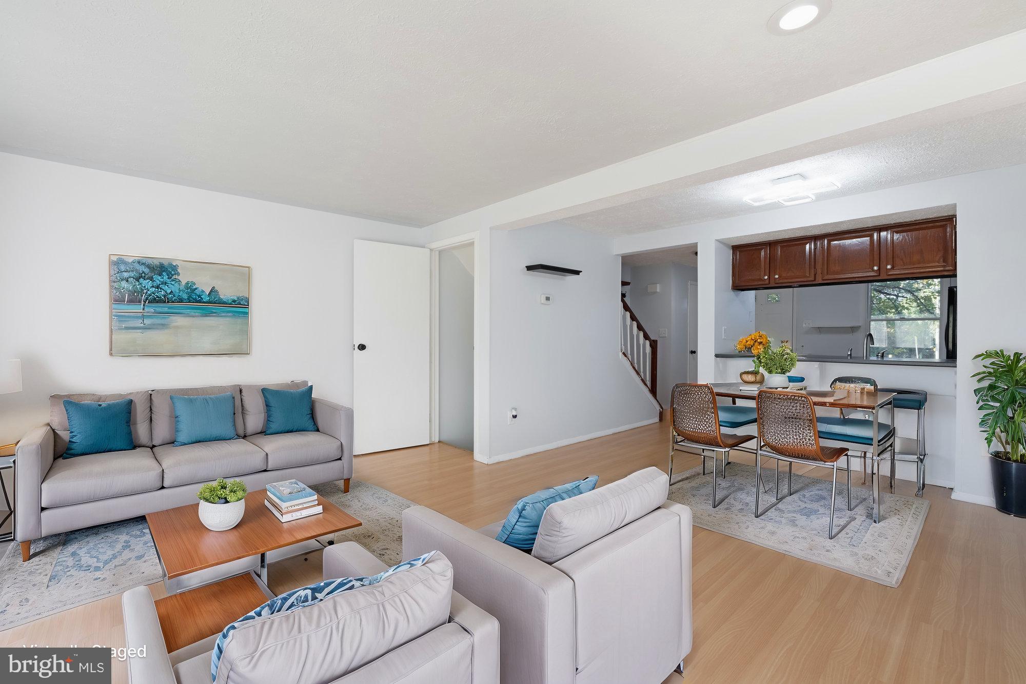 GUNNERS LAKE VILLAGE - Residential