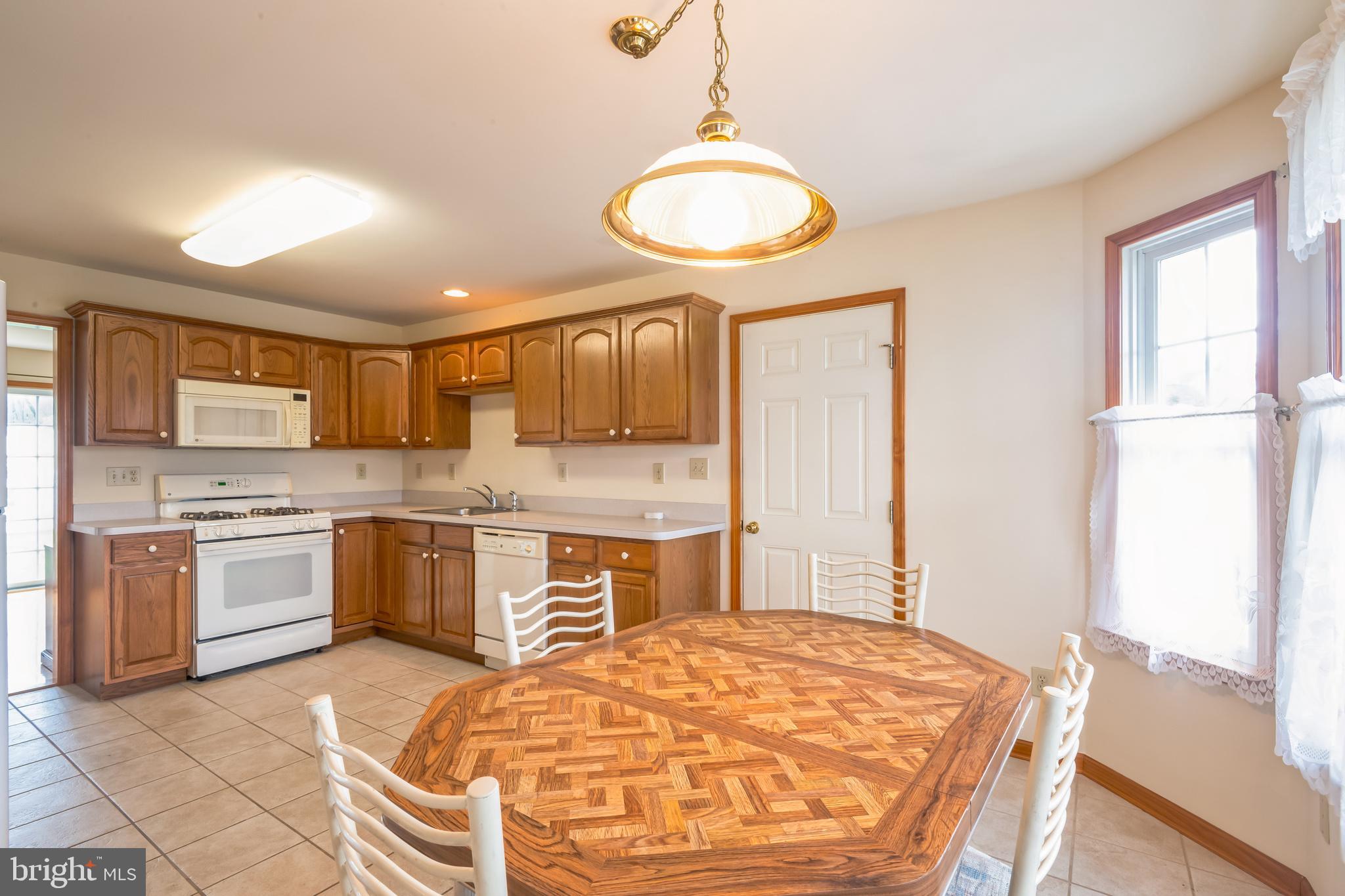 2233 MUSTEREL LANE
