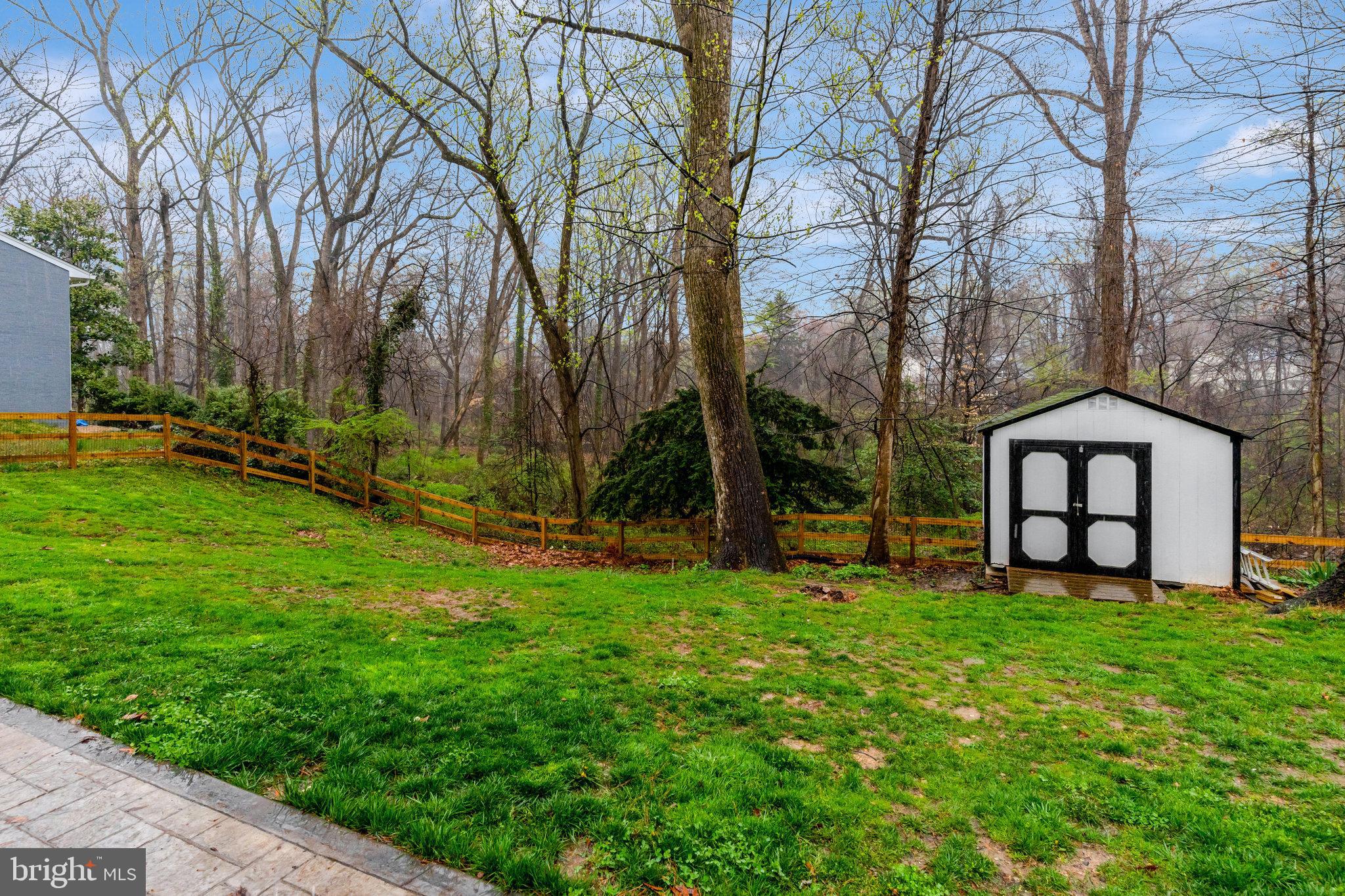 NORTH SPRINGFIELD - Residential