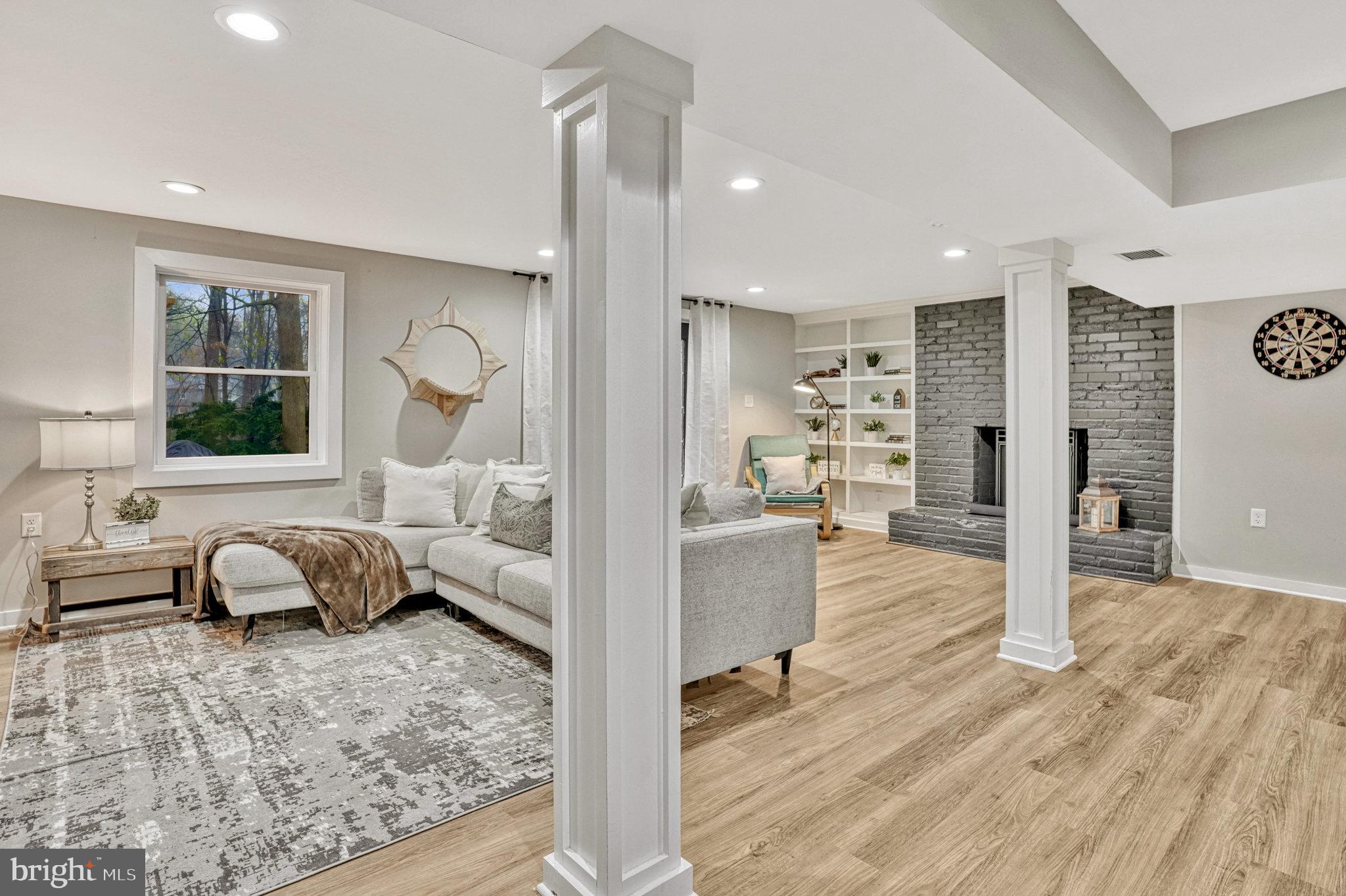 NORTH SPRINGFIELD - Residential