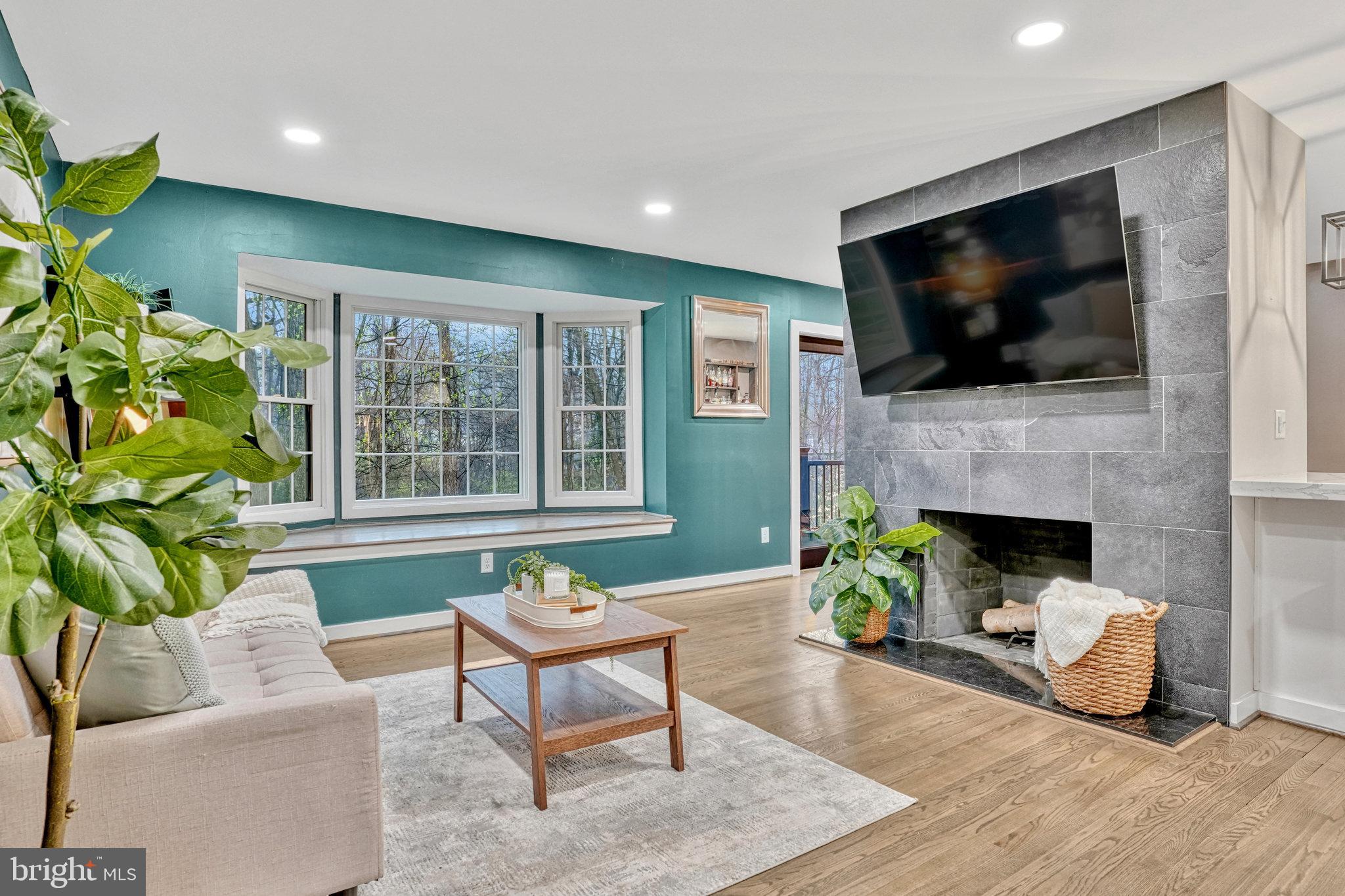 NORTH SPRINGFIELD - Residential