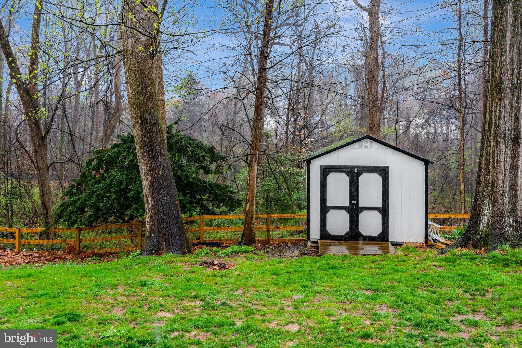 NORTH SPRINGFIELD - Residential