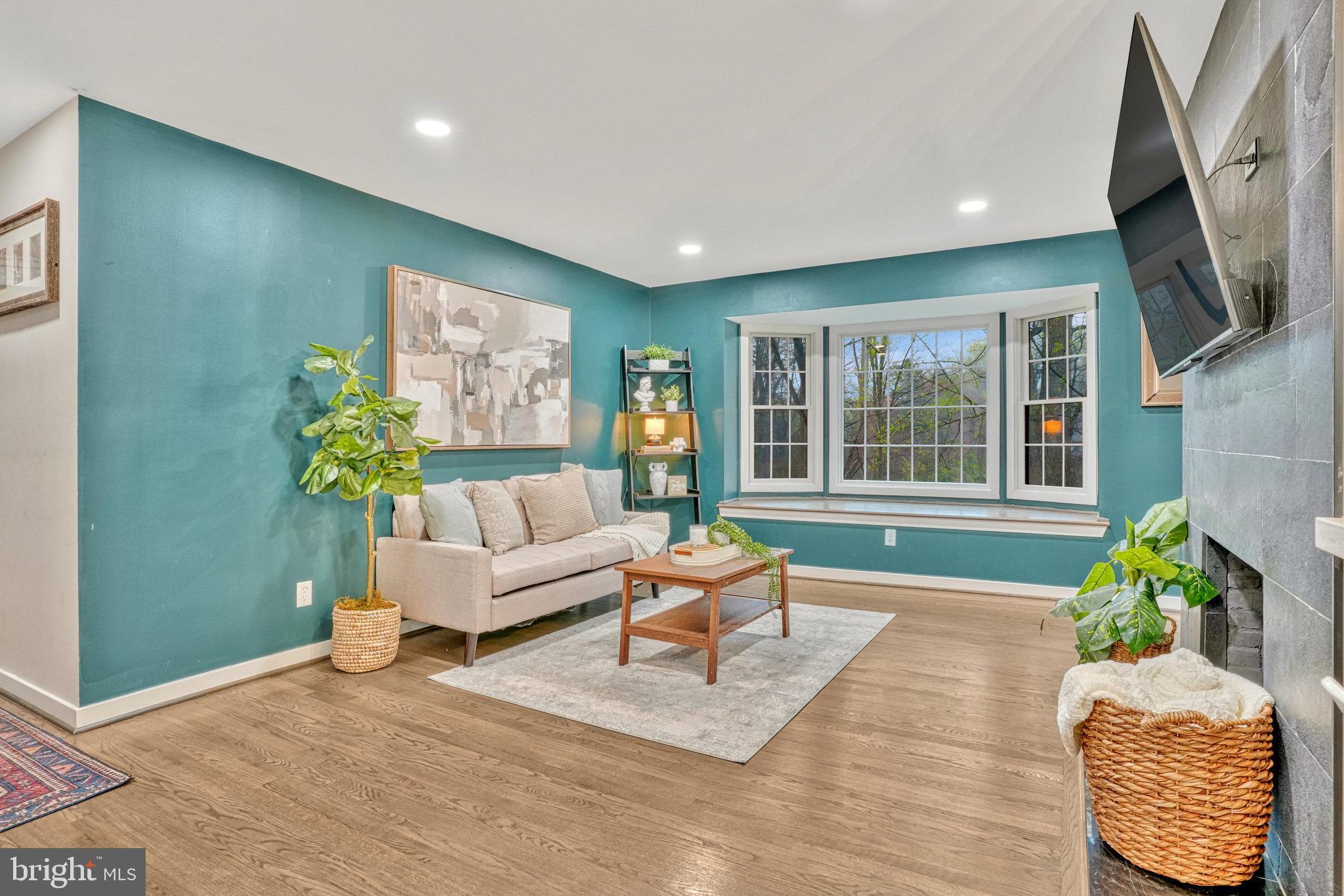 NORTH SPRINGFIELD - Residential