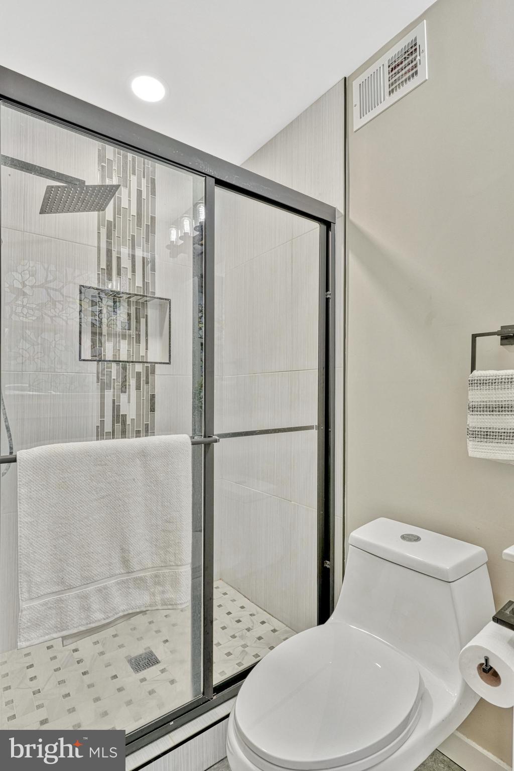 NORTH SPRINGFIELD - Residential