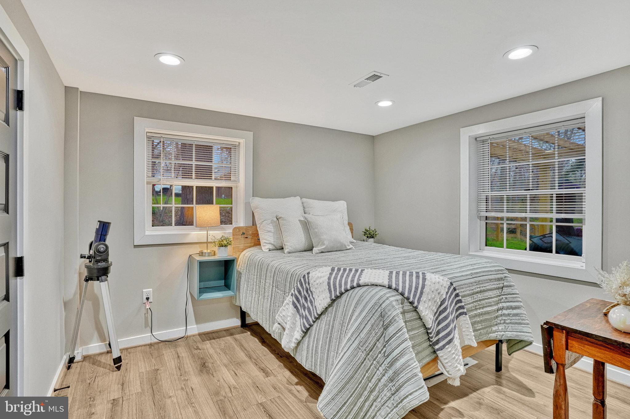 NORTH SPRINGFIELD - Residential