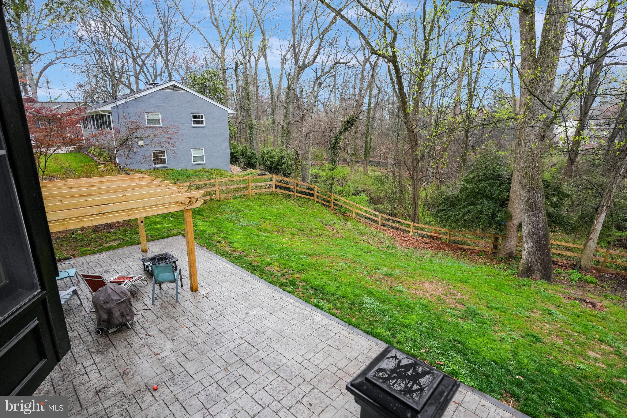 NORTH SPRINGFIELD - Residential