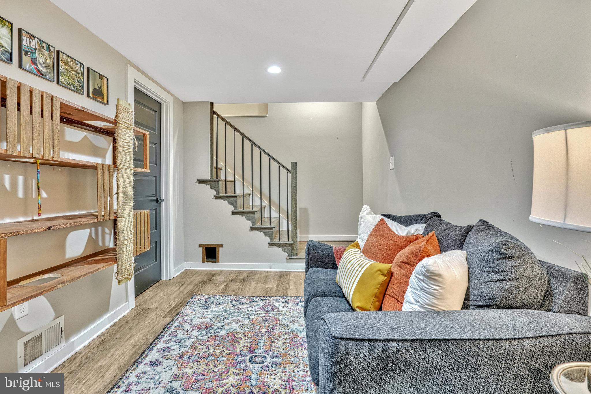 NORTH SPRINGFIELD - Residential