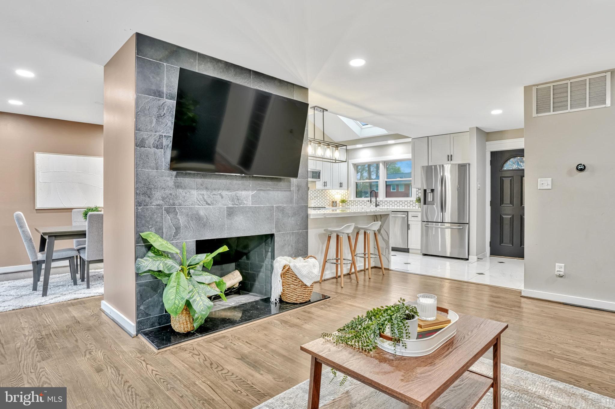 NORTH SPRINGFIELD - Residential