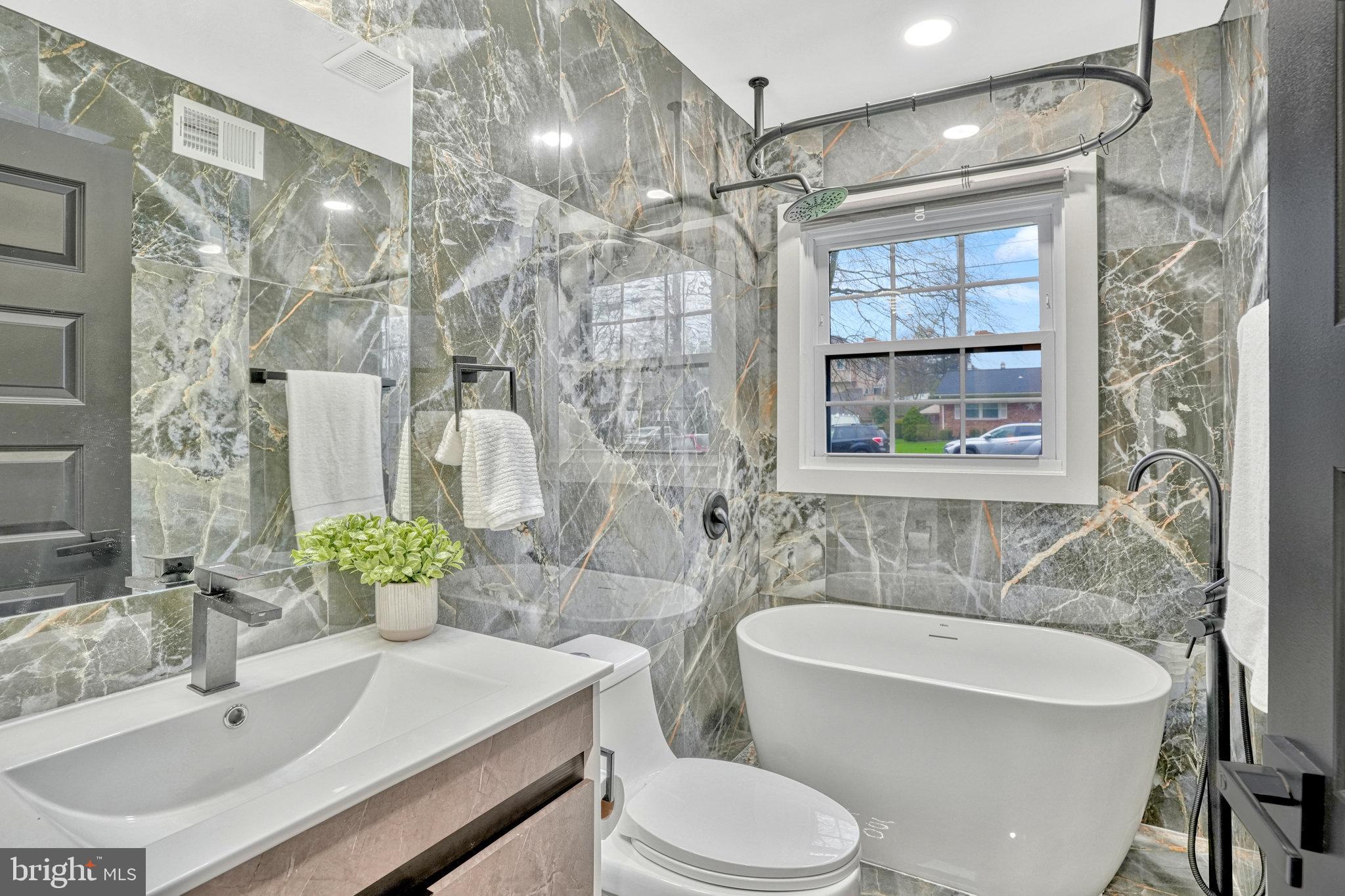 NORTH SPRINGFIELD - Residential