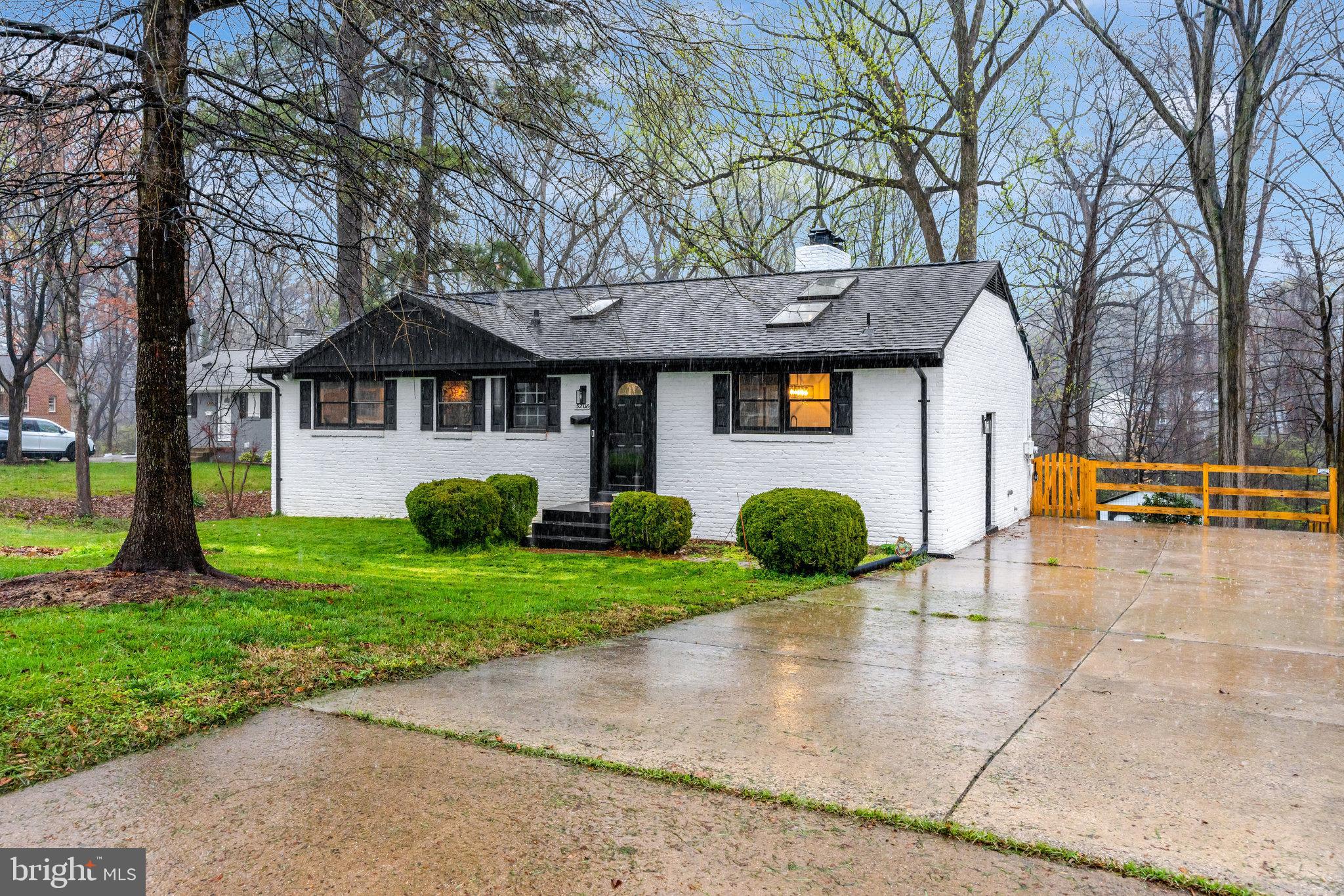 NORTH SPRINGFIELD - Residential