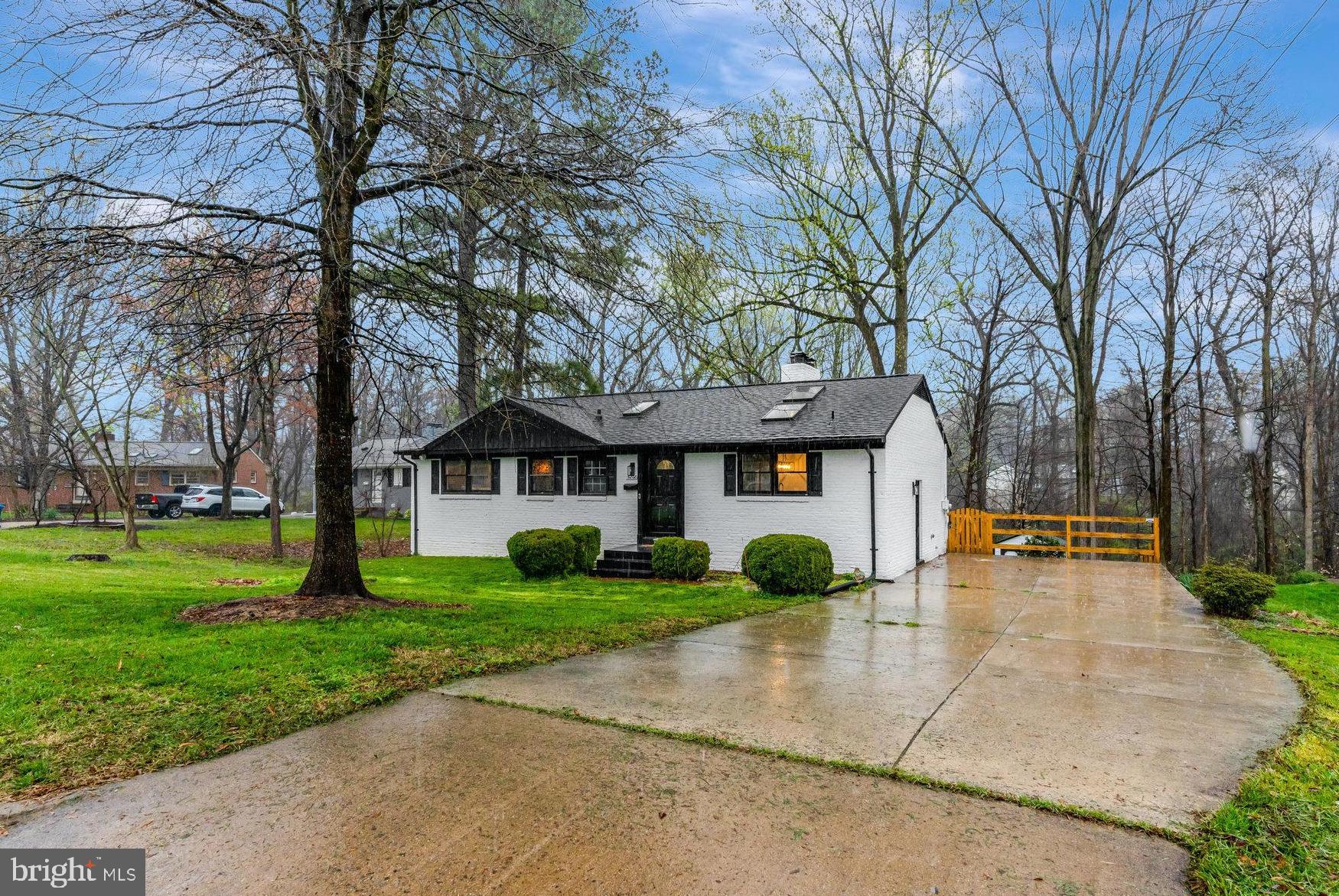 NORTH SPRINGFIELD - Residential