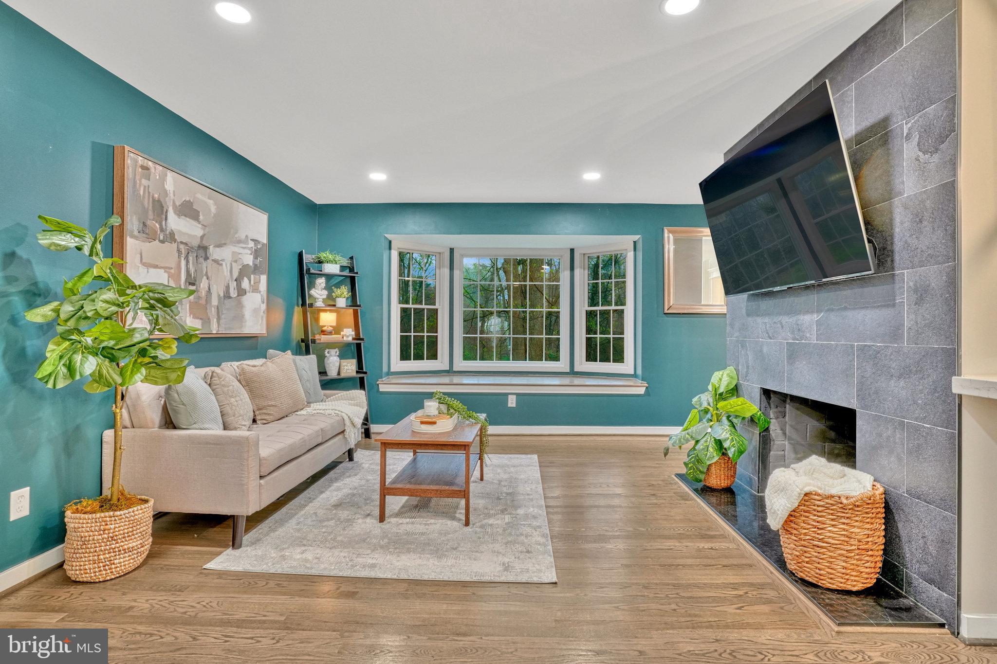 NORTH SPRINGFIELD - Residential