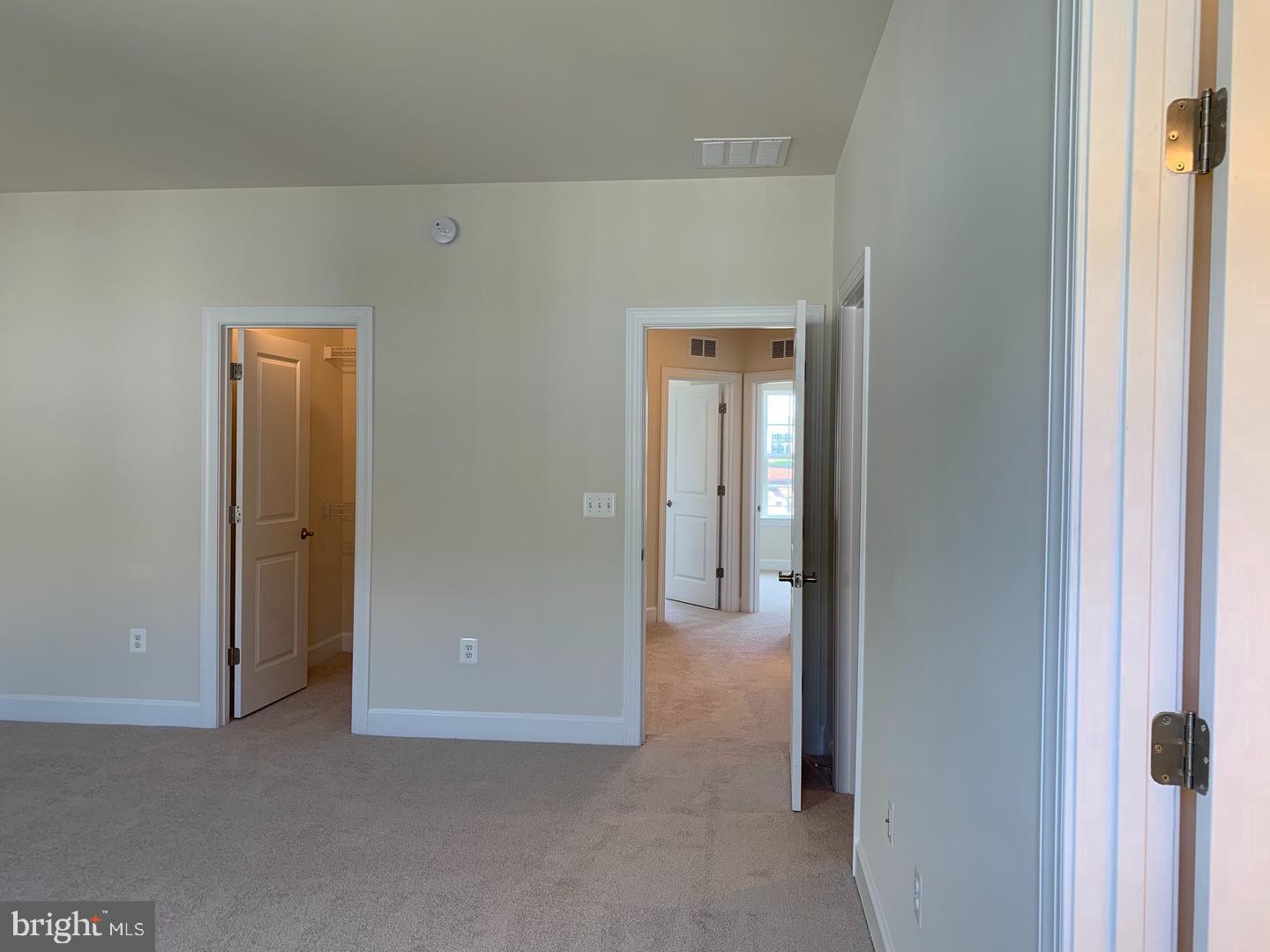 BRADLEY SQUARE - Residential