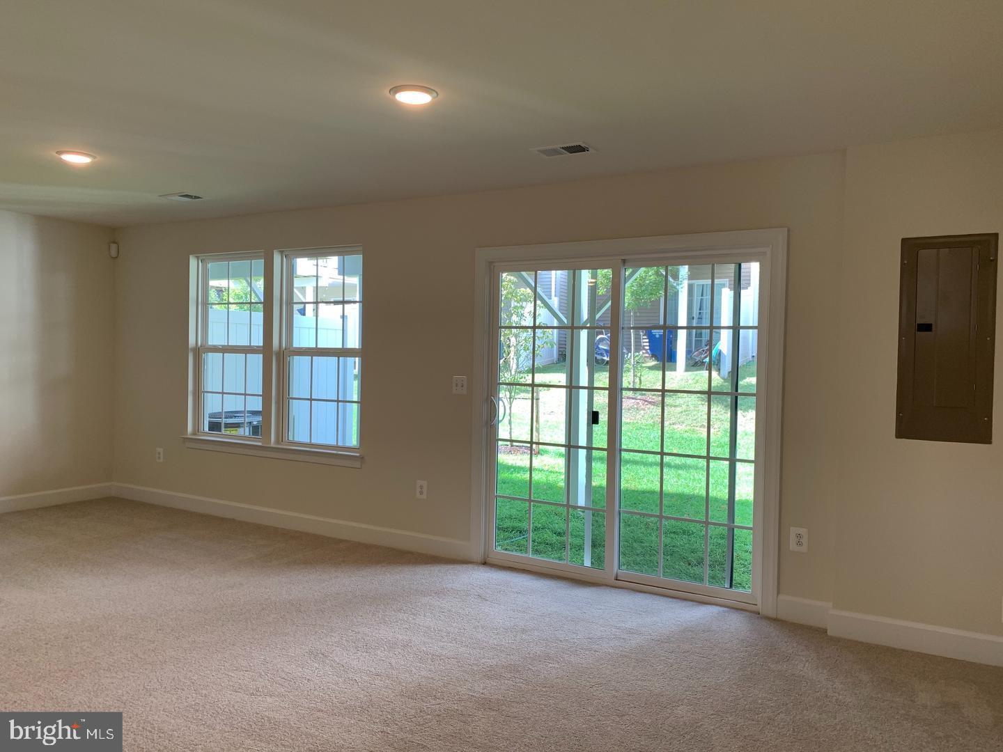 BRADLEY SQUARE - Residential