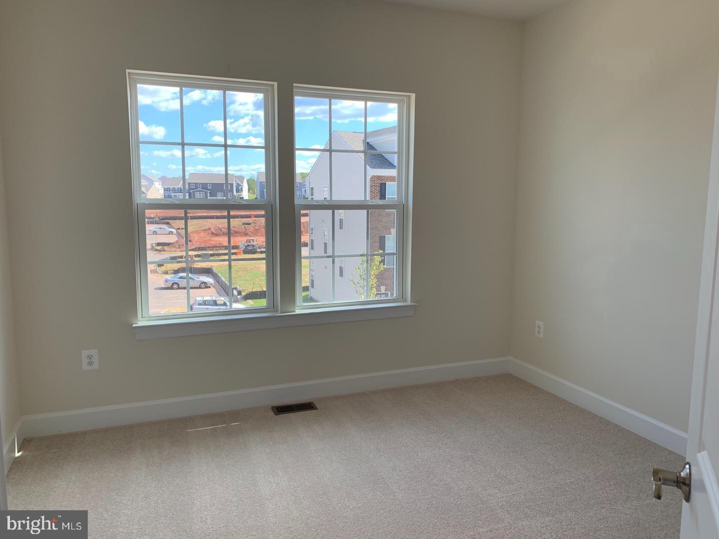 BRADLEY SQUARE - Residential