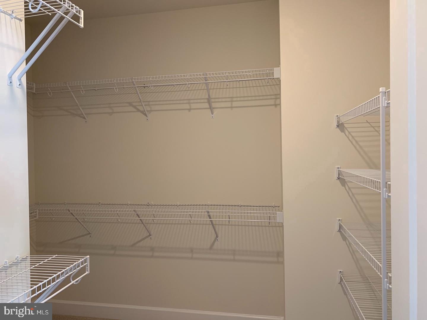 BRADLEY SQUARE - Residential