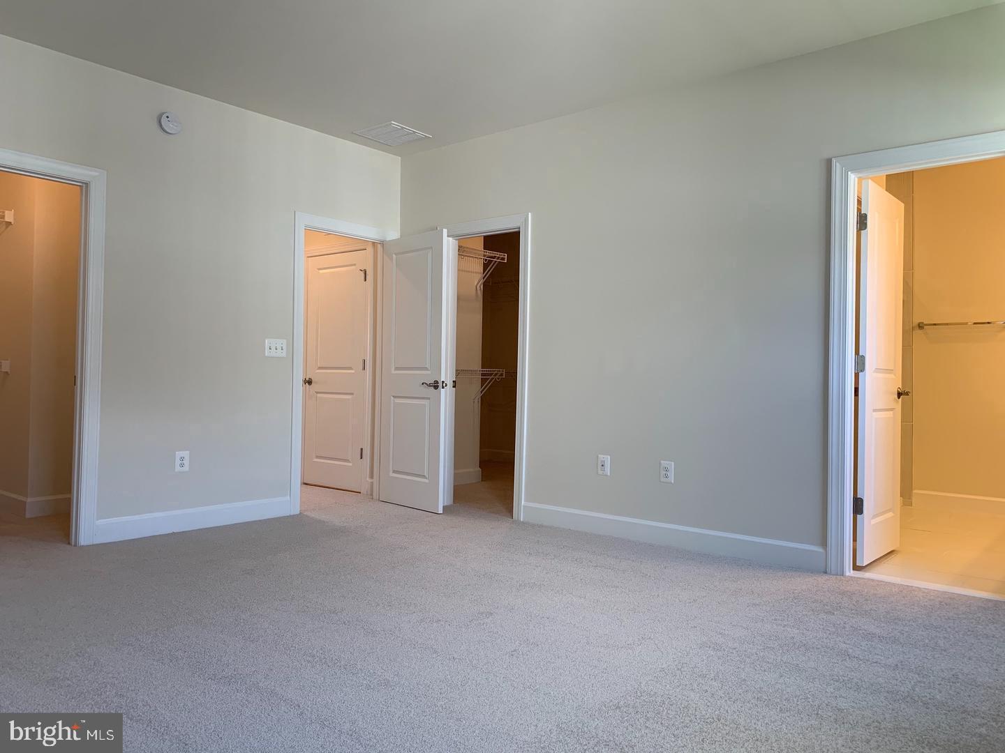 BRADLEY SQUARE - Residential