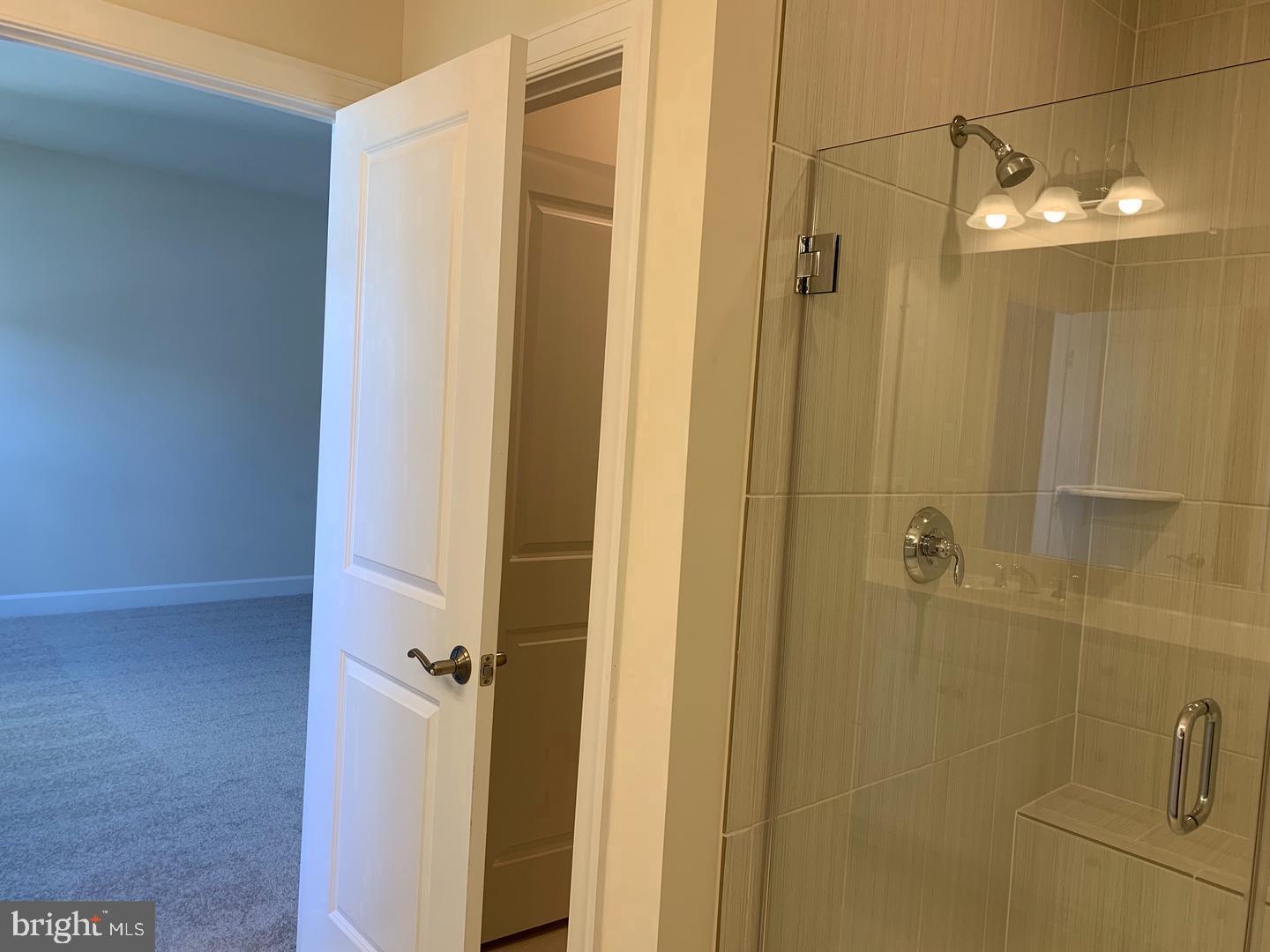 BRADLEY SQUARE - Residential