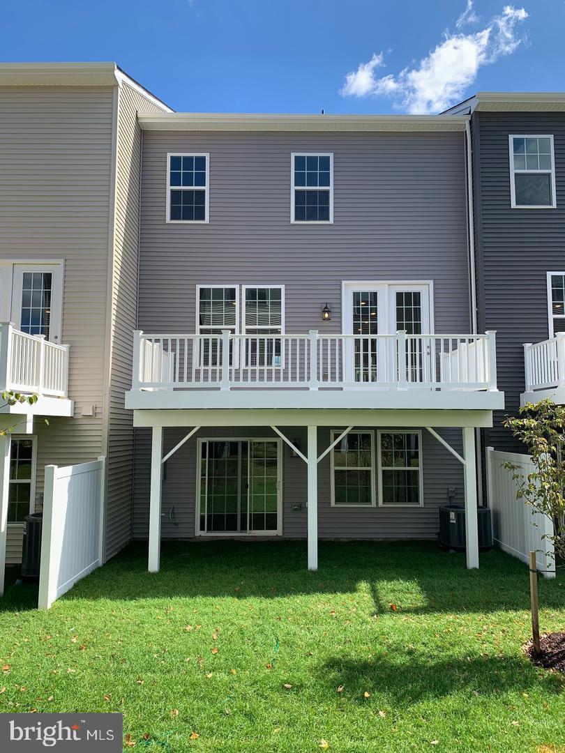 BRADLEY SQUARE - Residential