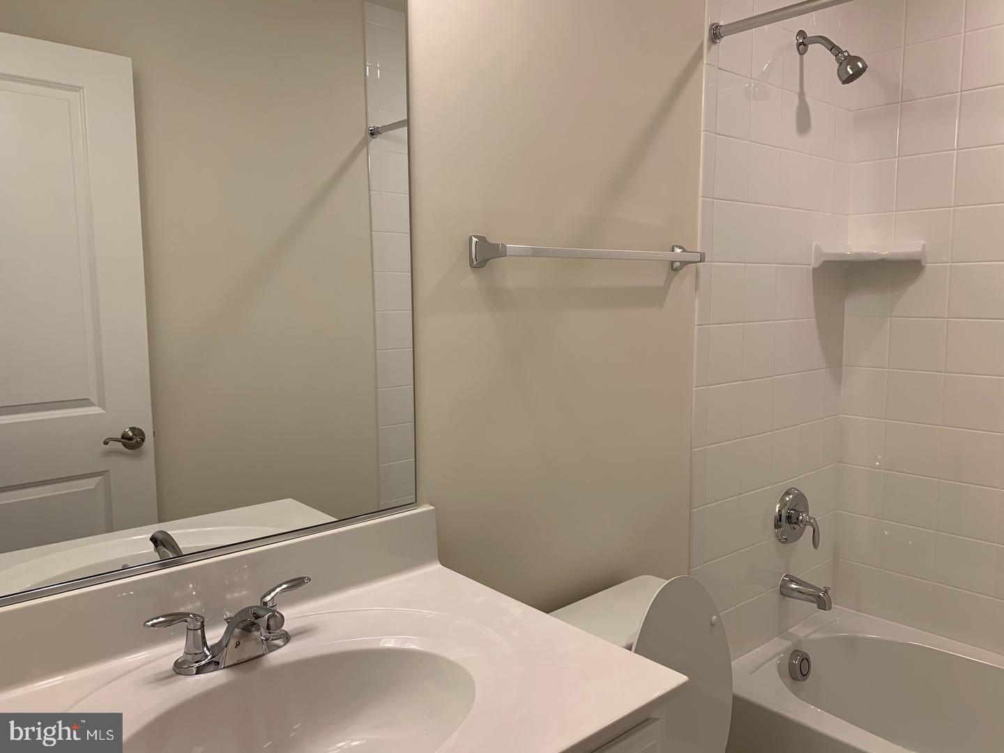 BRADLEY SQUARE - Residential