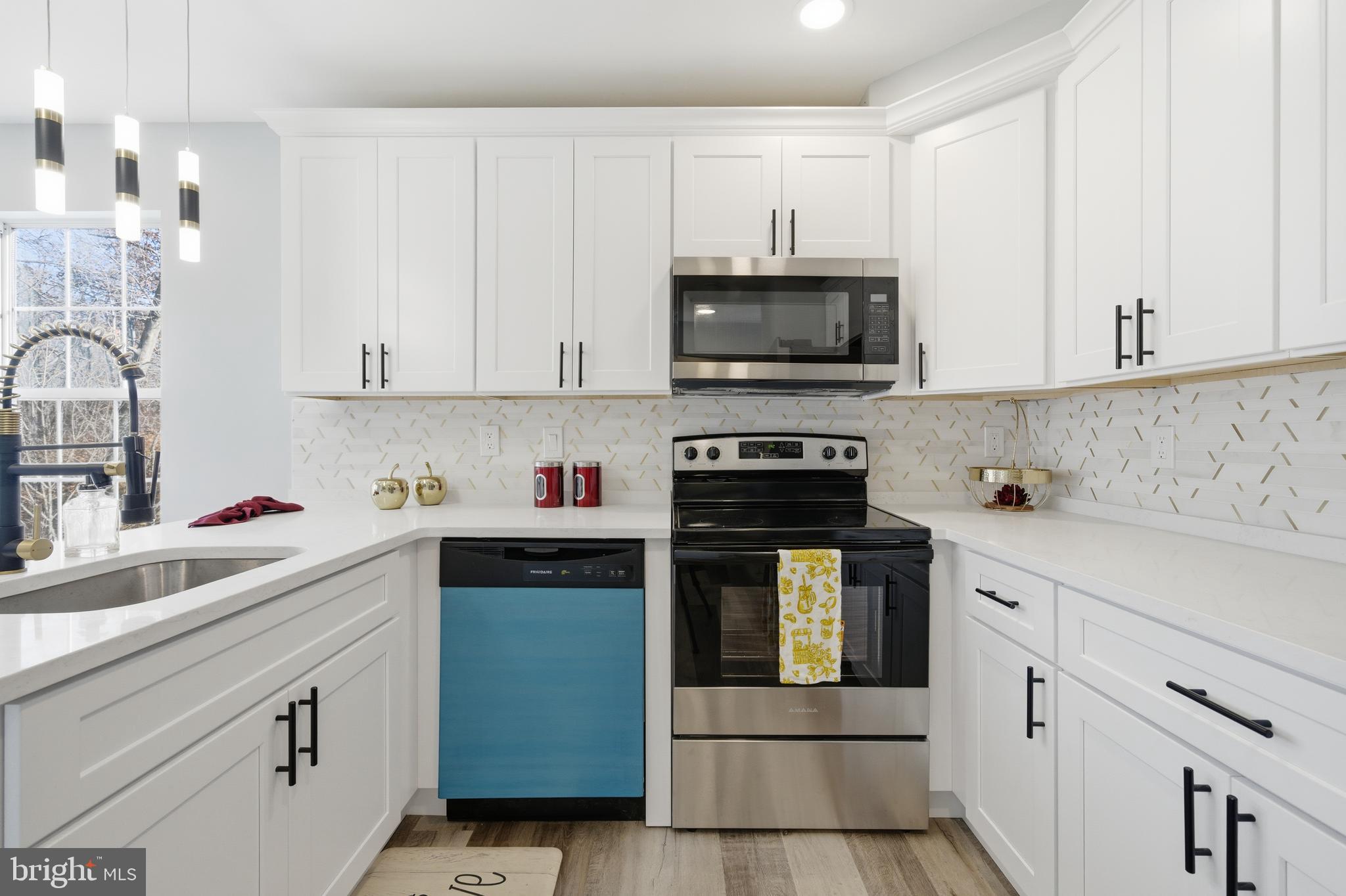 WESTLAKE - Residential