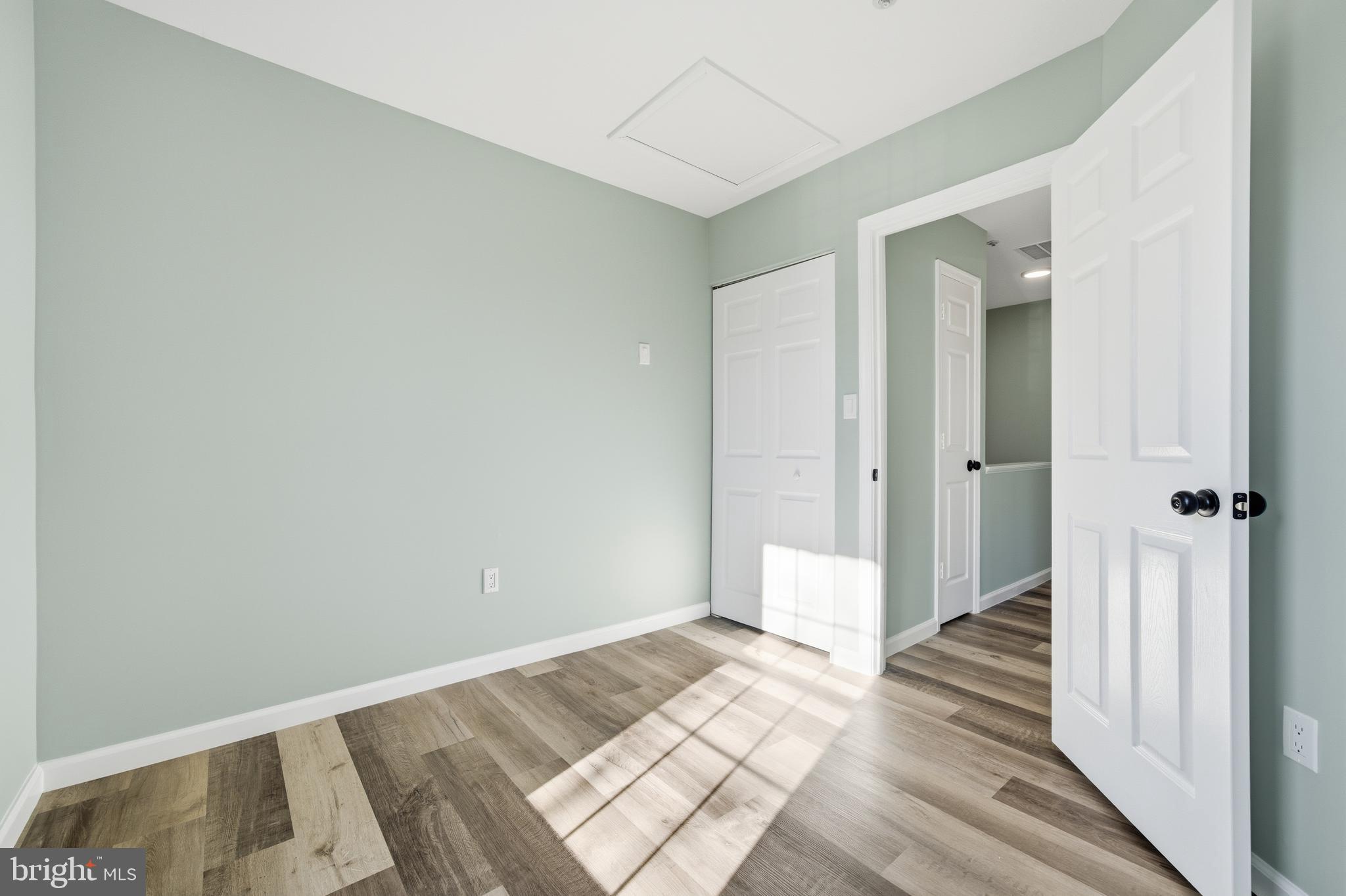 WESTLAKE - Residential