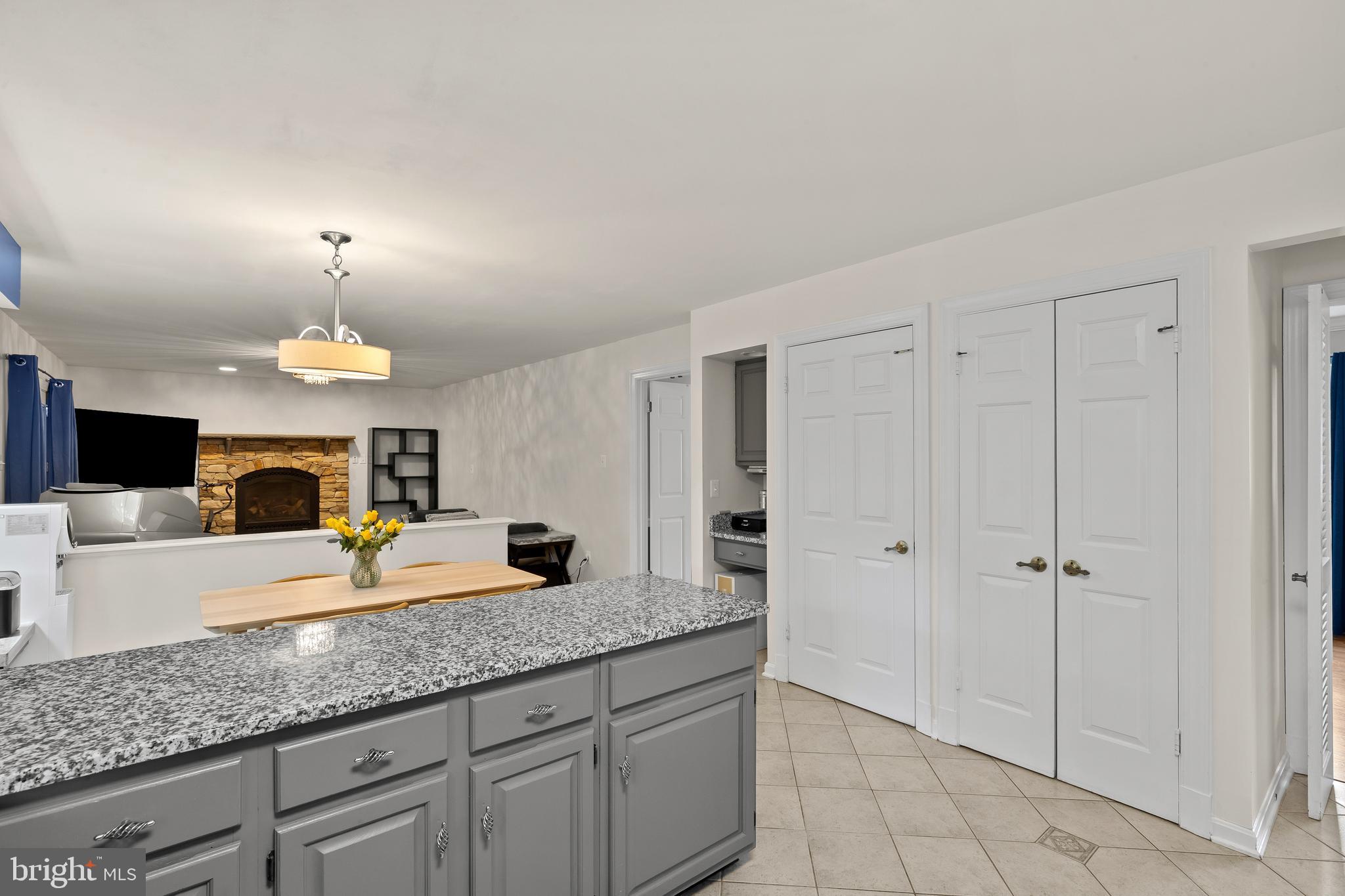 VILLAGE OF HICKORY RIDGE - Residential