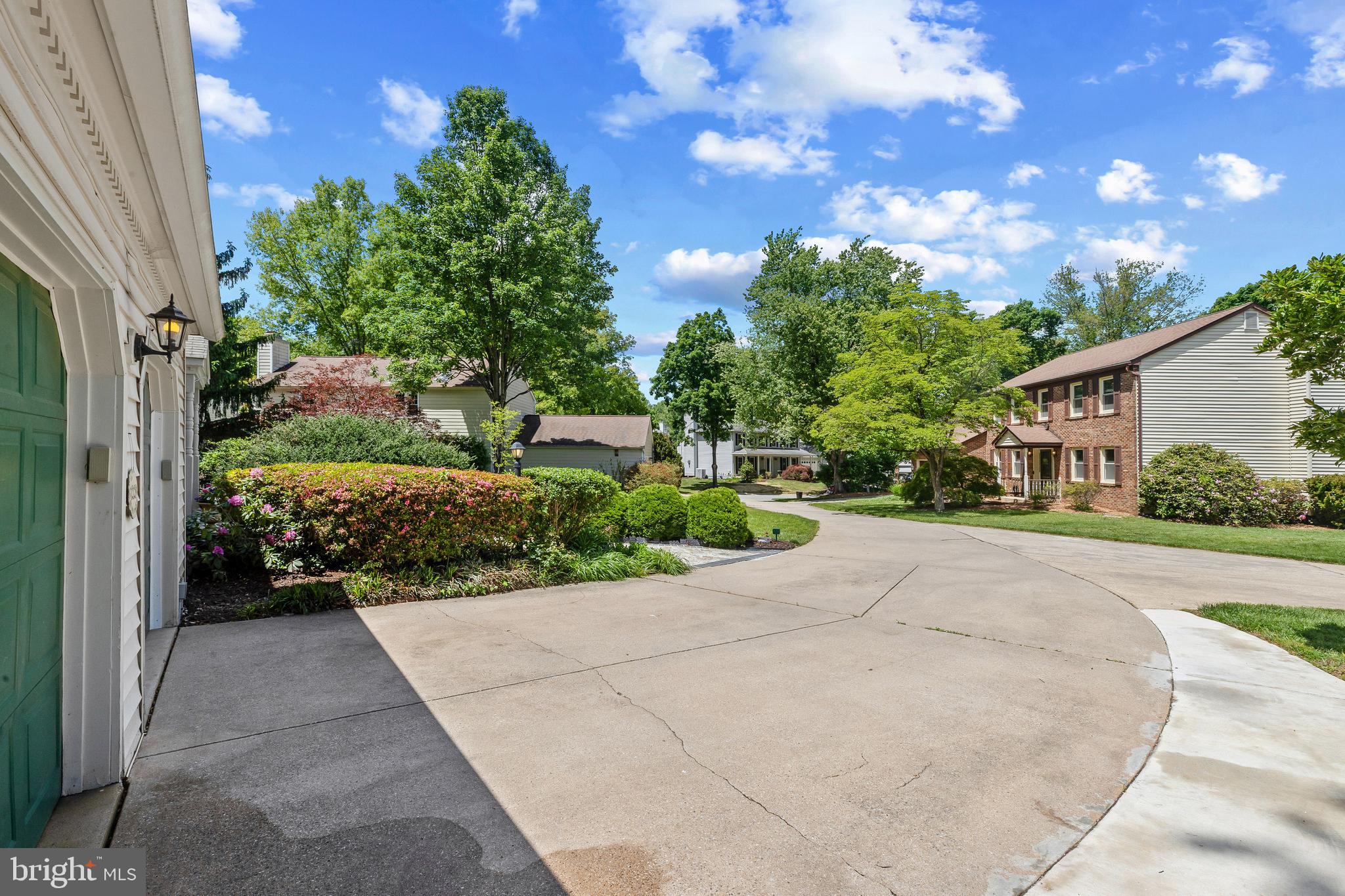 VILLAGE OF HICKORY RIDGE - Residential