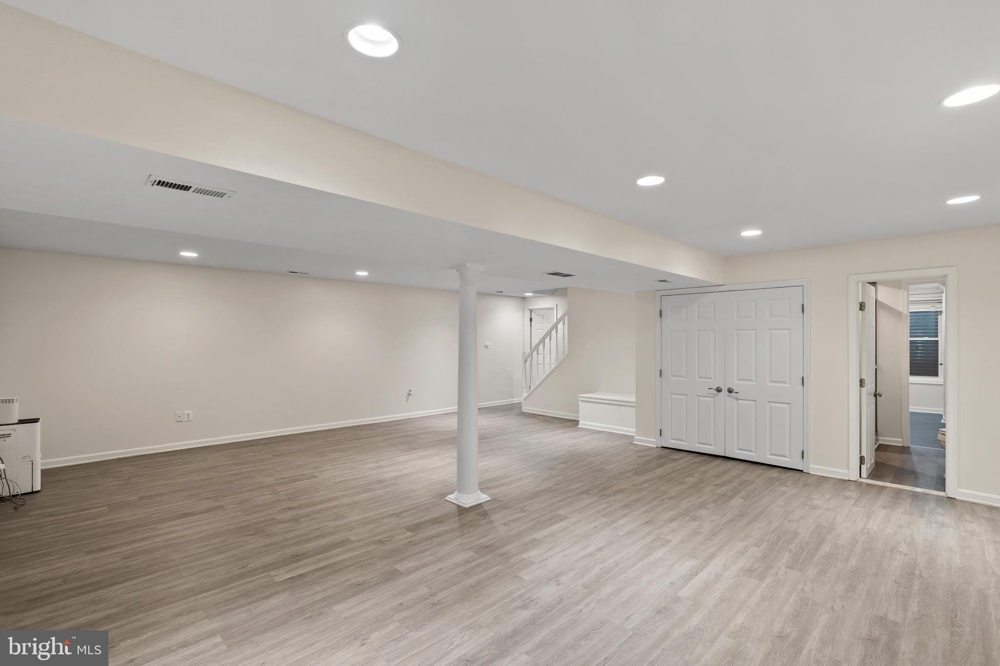 VILLAGE OF HICKORY RIDGE - Residential