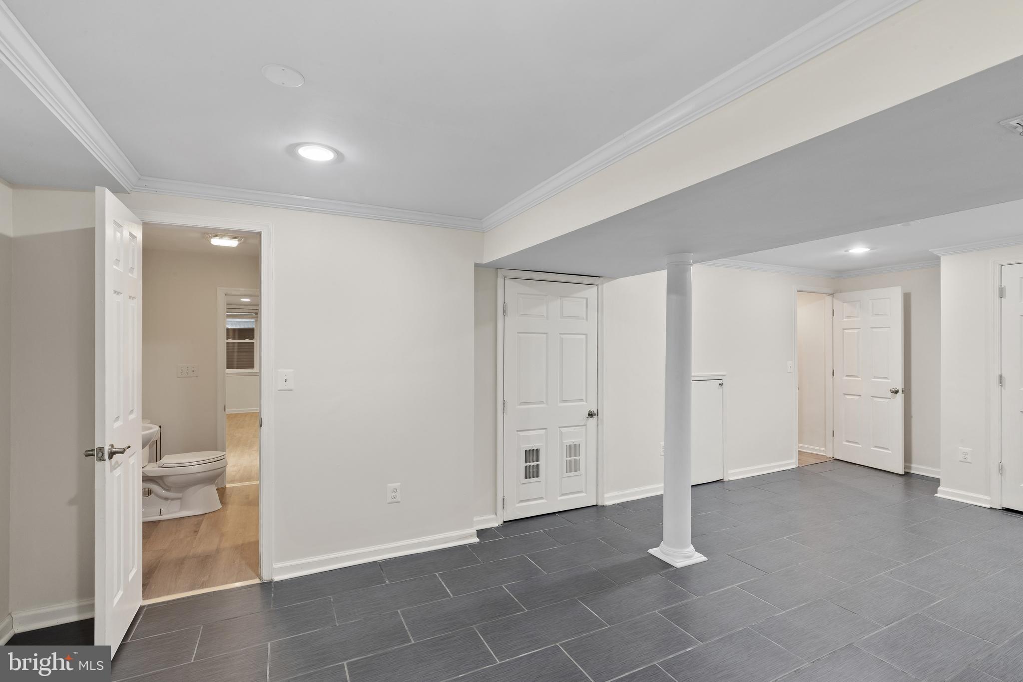 VILLAGE OF HICKORY RIDGE - Residential