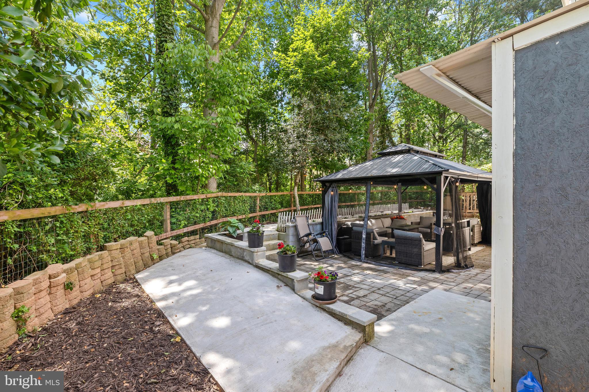 VILLAGE OF HICKORY RIDGE - Residential