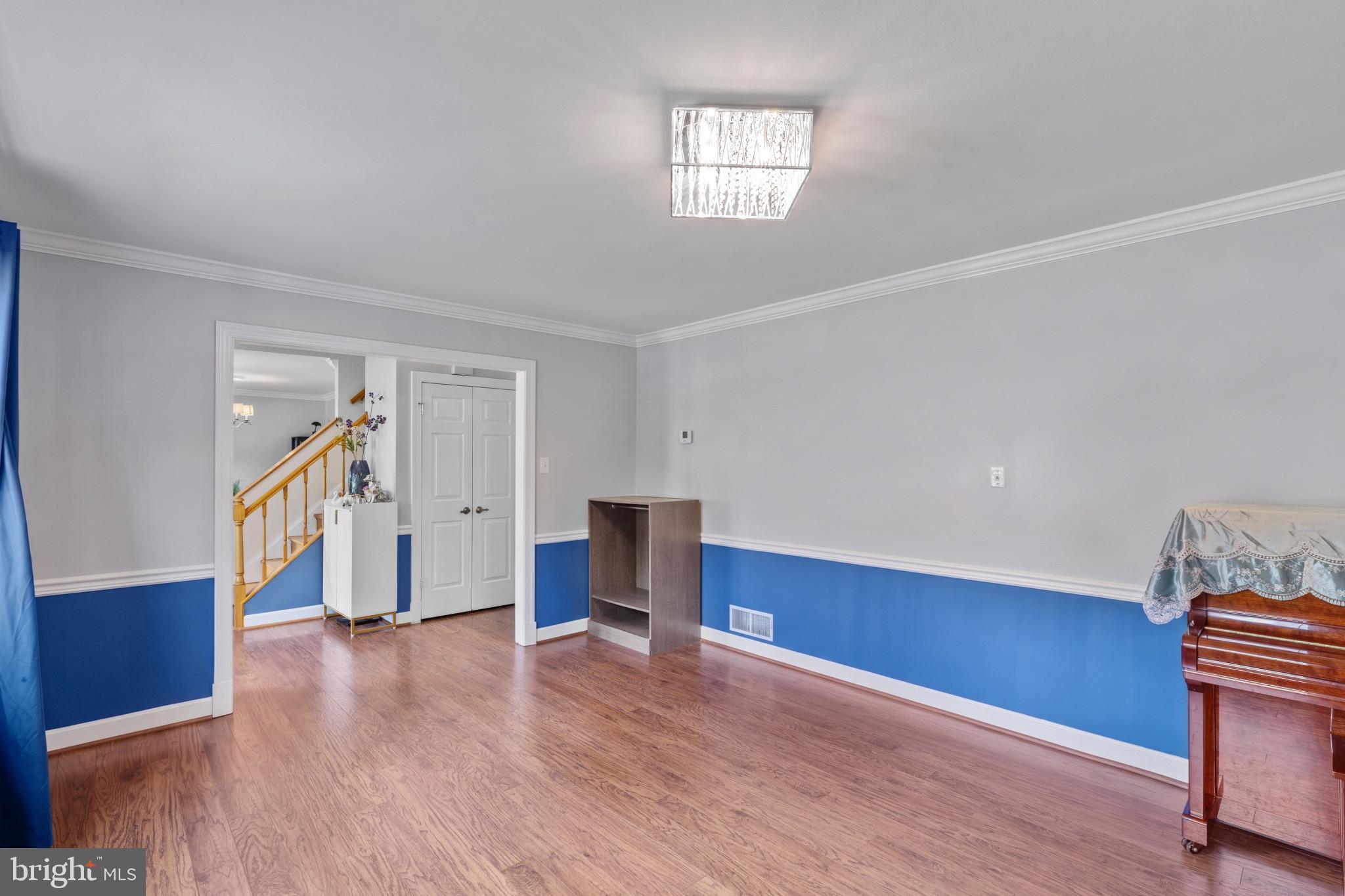 VILLAGE OF HICKORY RIDGE - Residential