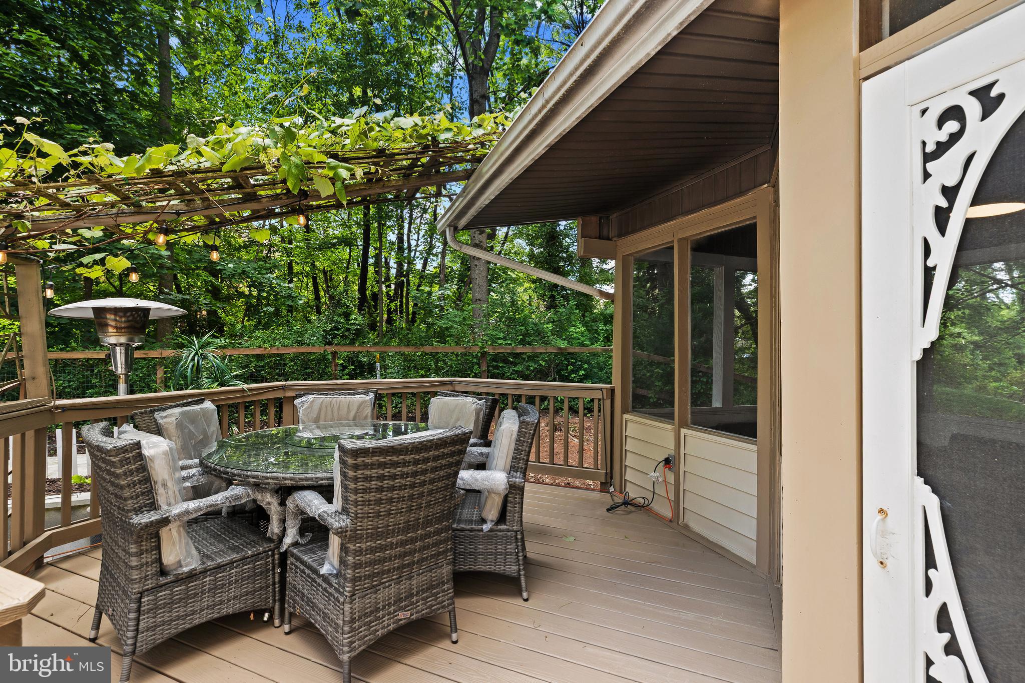 VILLAGE OF HICKORY RIDGE - Residential