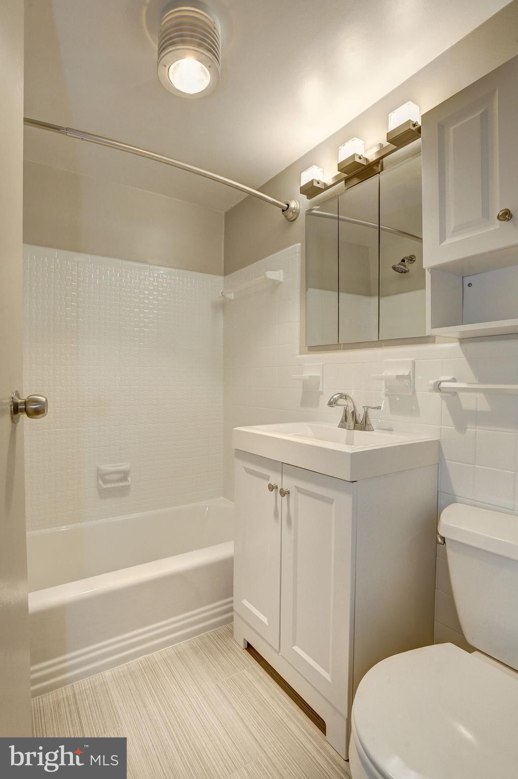 GROSVENOR PARK - Residential Lease