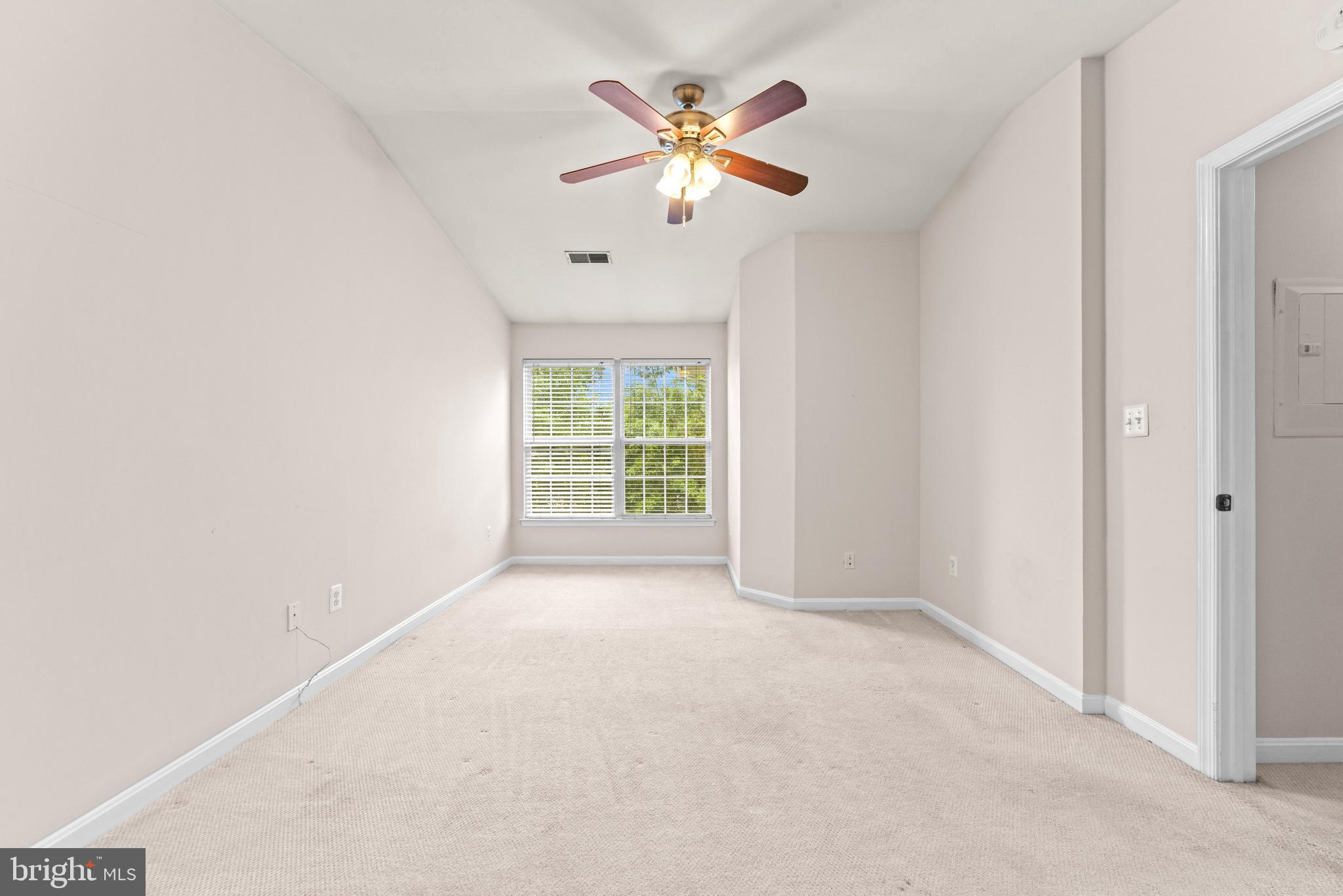SCOTTS CROSSING - Residential Lease