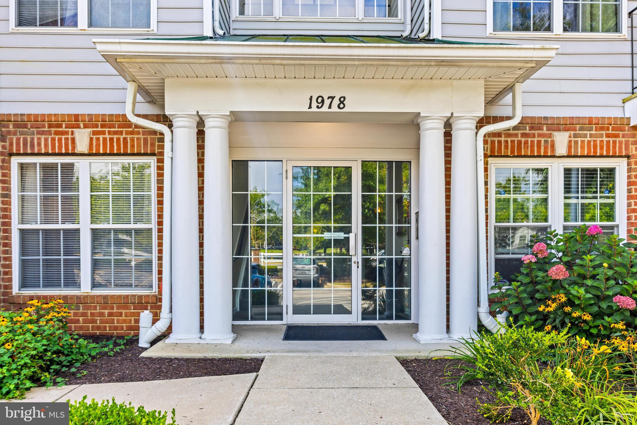 SCOTTS CROSSING - Residential Lease