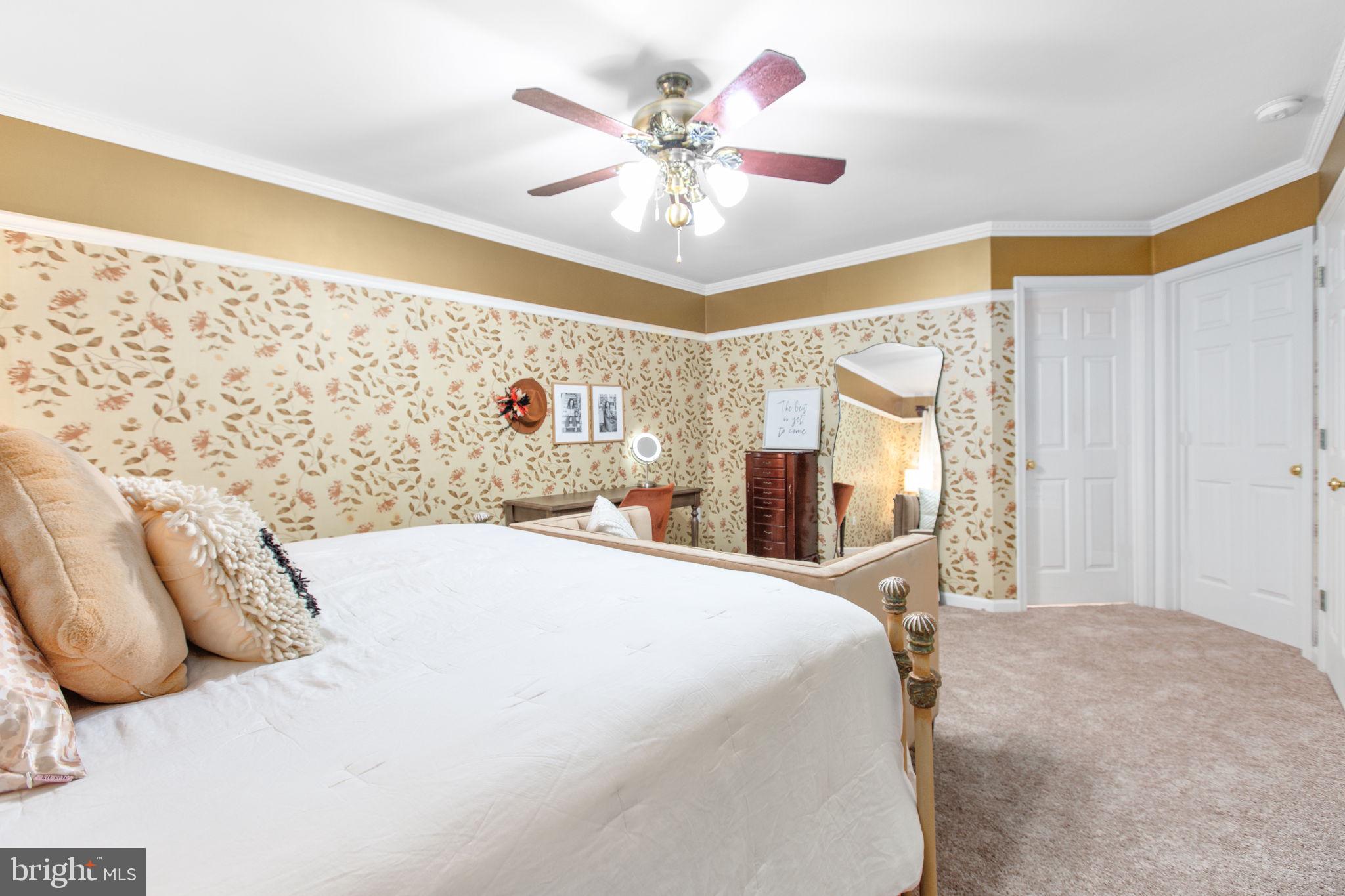 CROWN GRANT - Residential