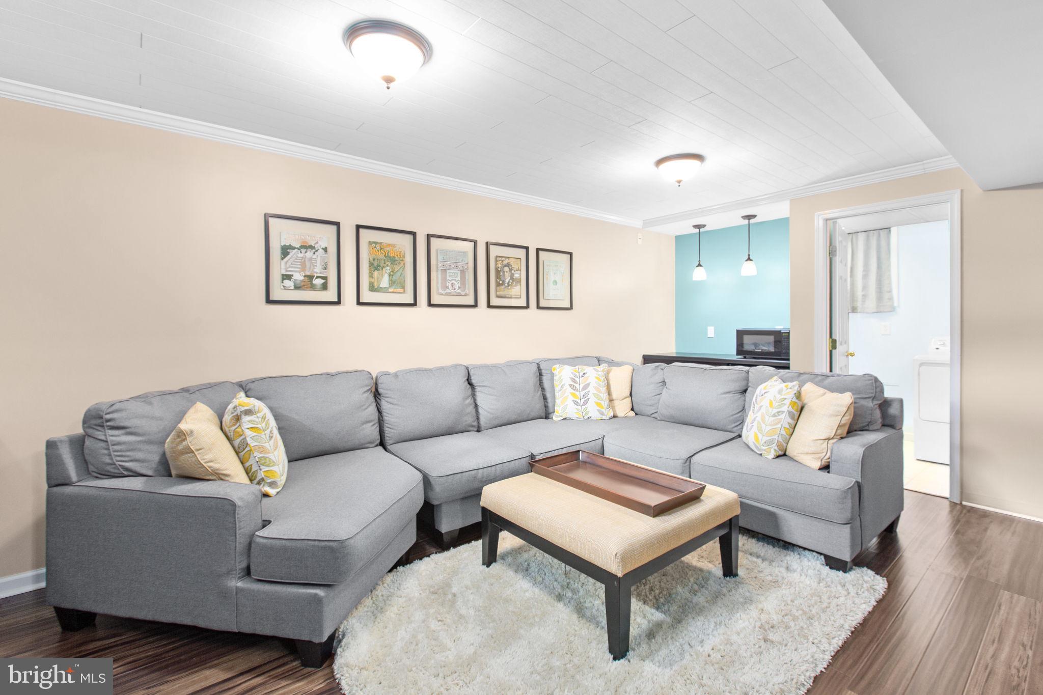 CROWN GRANT - Residential