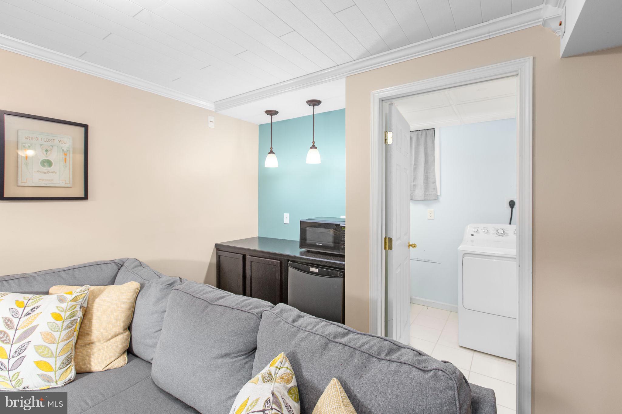 CROWN GRANT - Residential