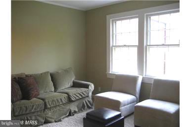 ARLINGTON VILLAGE - Residential Lease