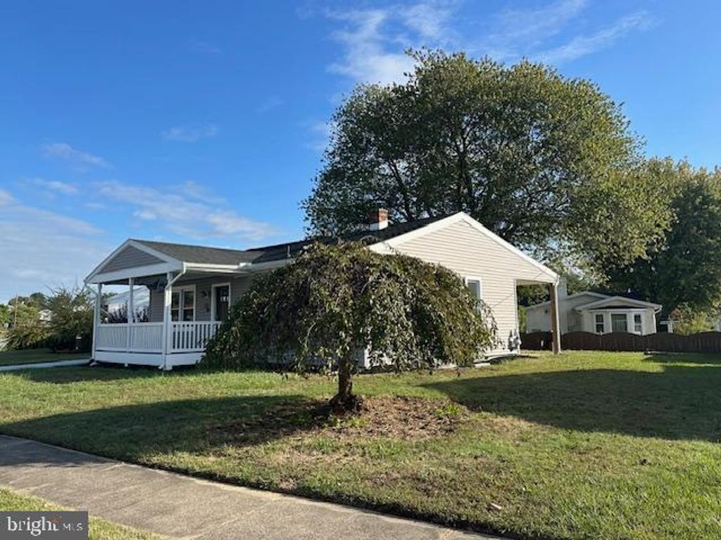 Photo of 22 Shirley Drive, MIDDLETOWN, PA 17057 (MLS # PADA2050554)